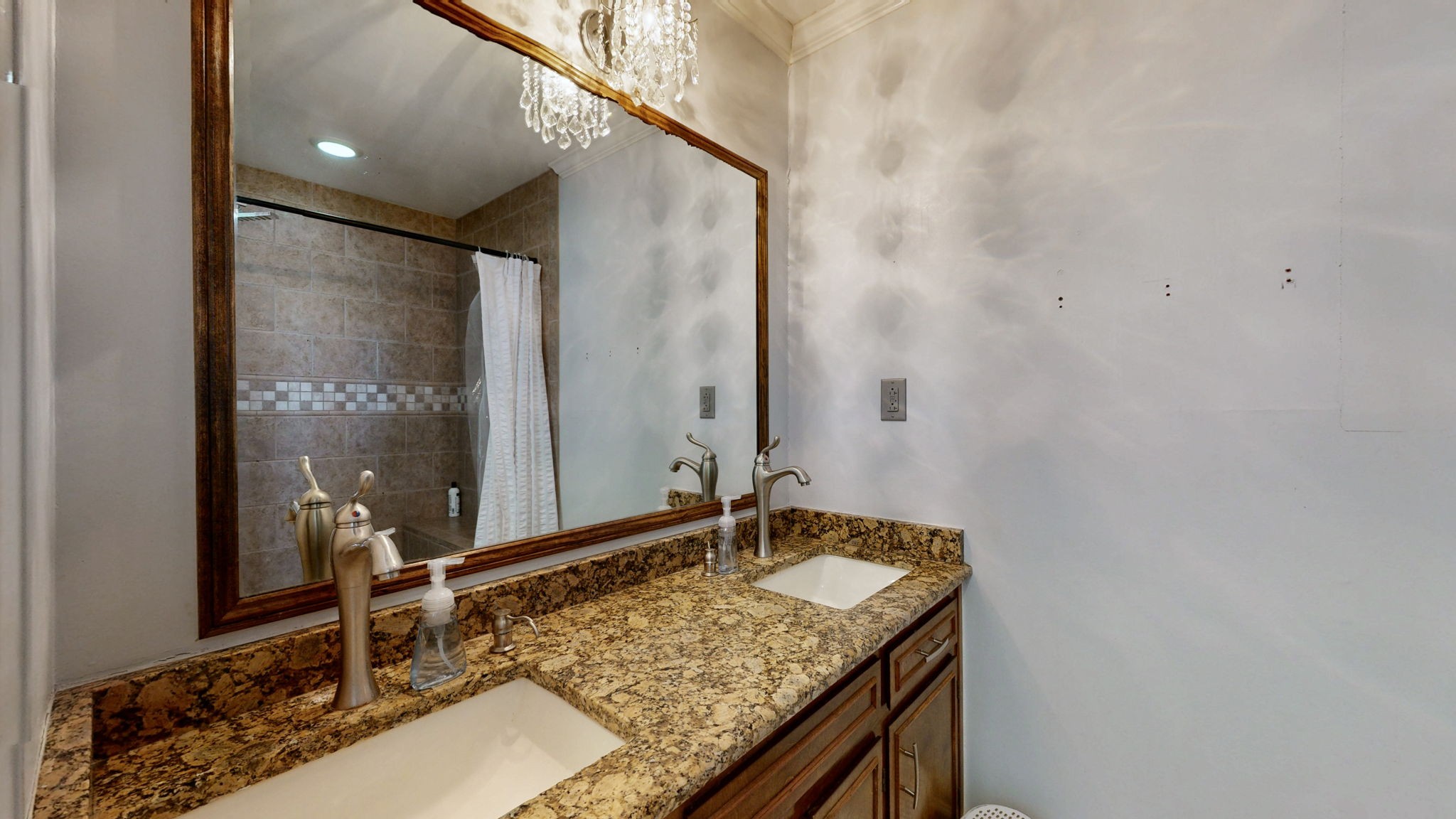 808 Shady Bluff Trl Property Photo 21