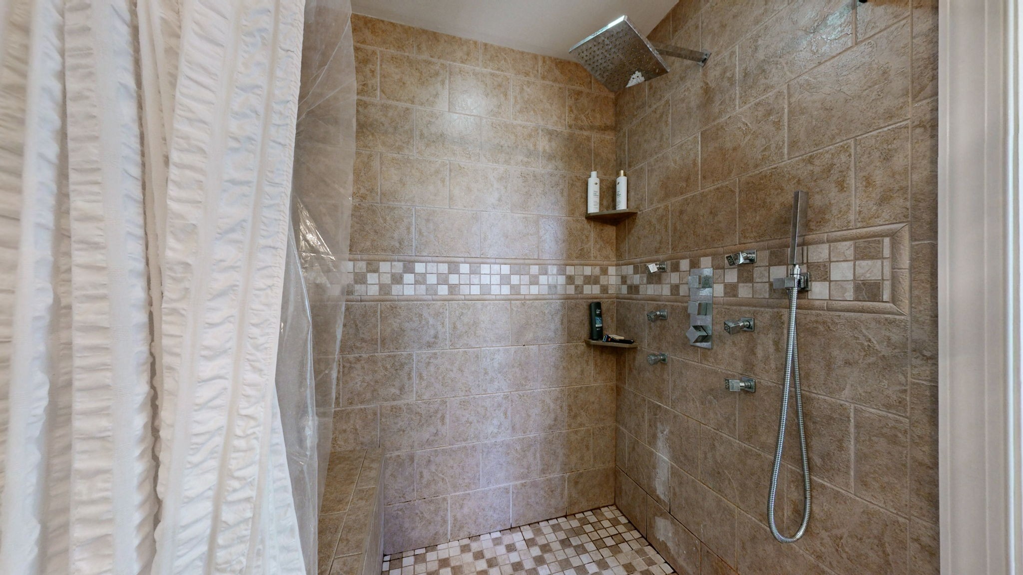 808 Shady Bluff Trl Property Photo 22