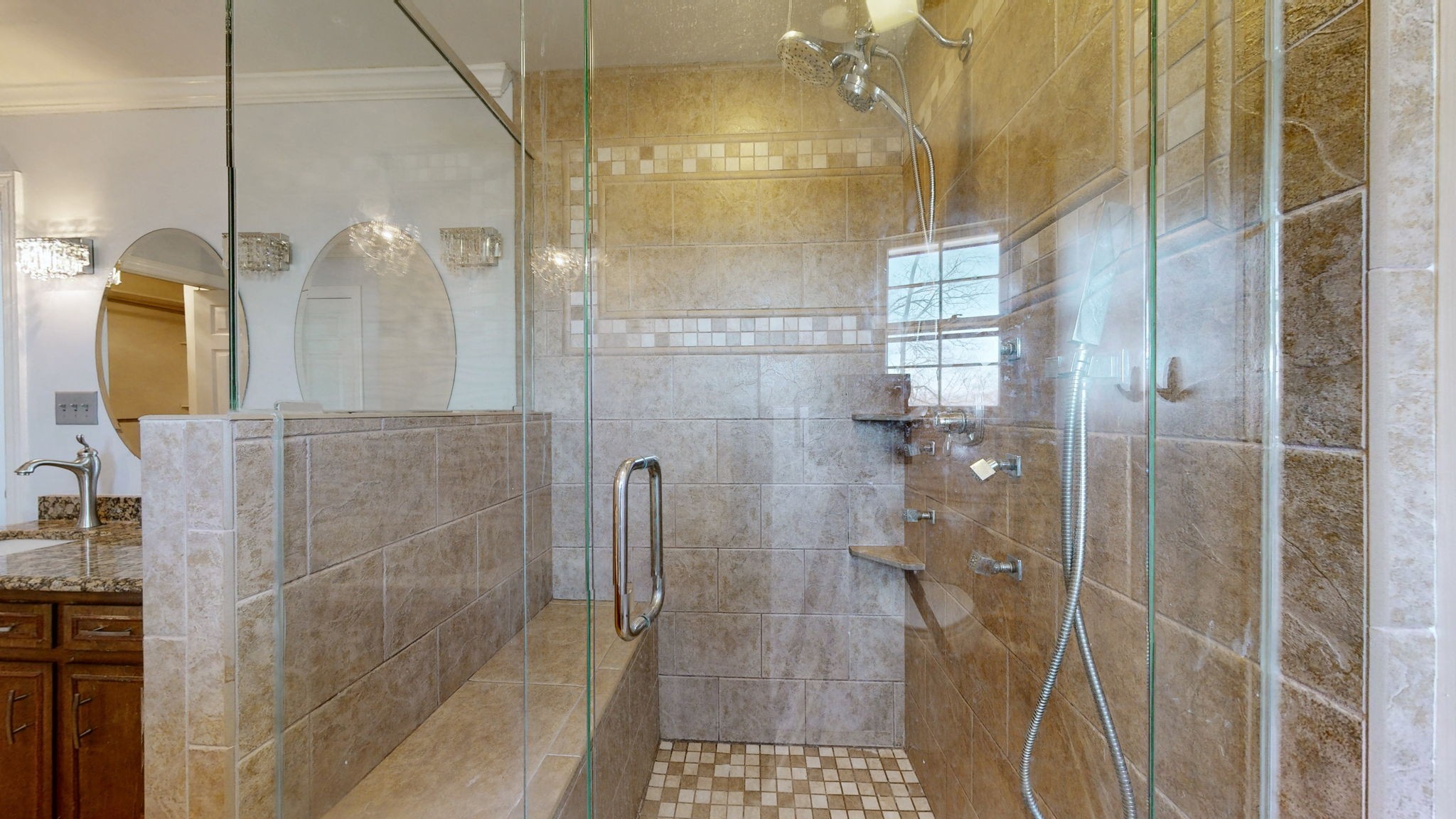 808 Shady Bluff Trl Property Photo 27