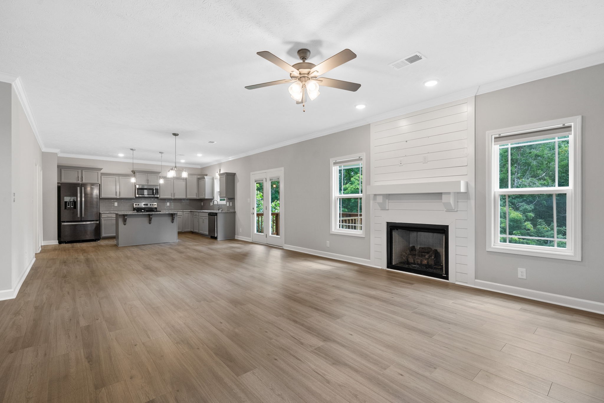1025 Brightwood Ct Property Photo 8