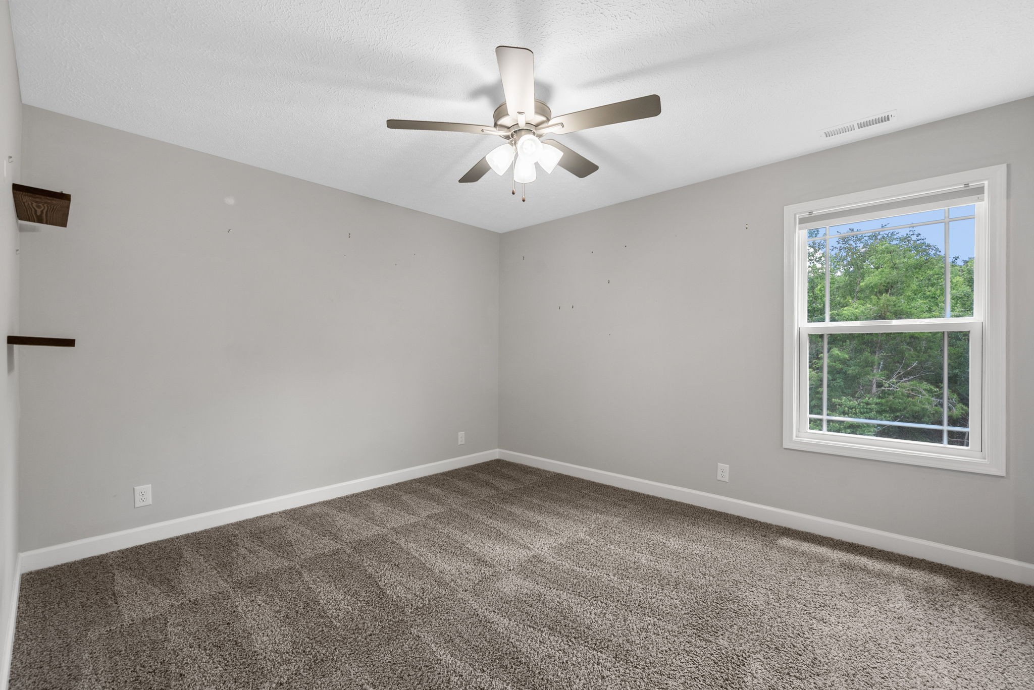 1025 Brightwood Ct Property Photo 27