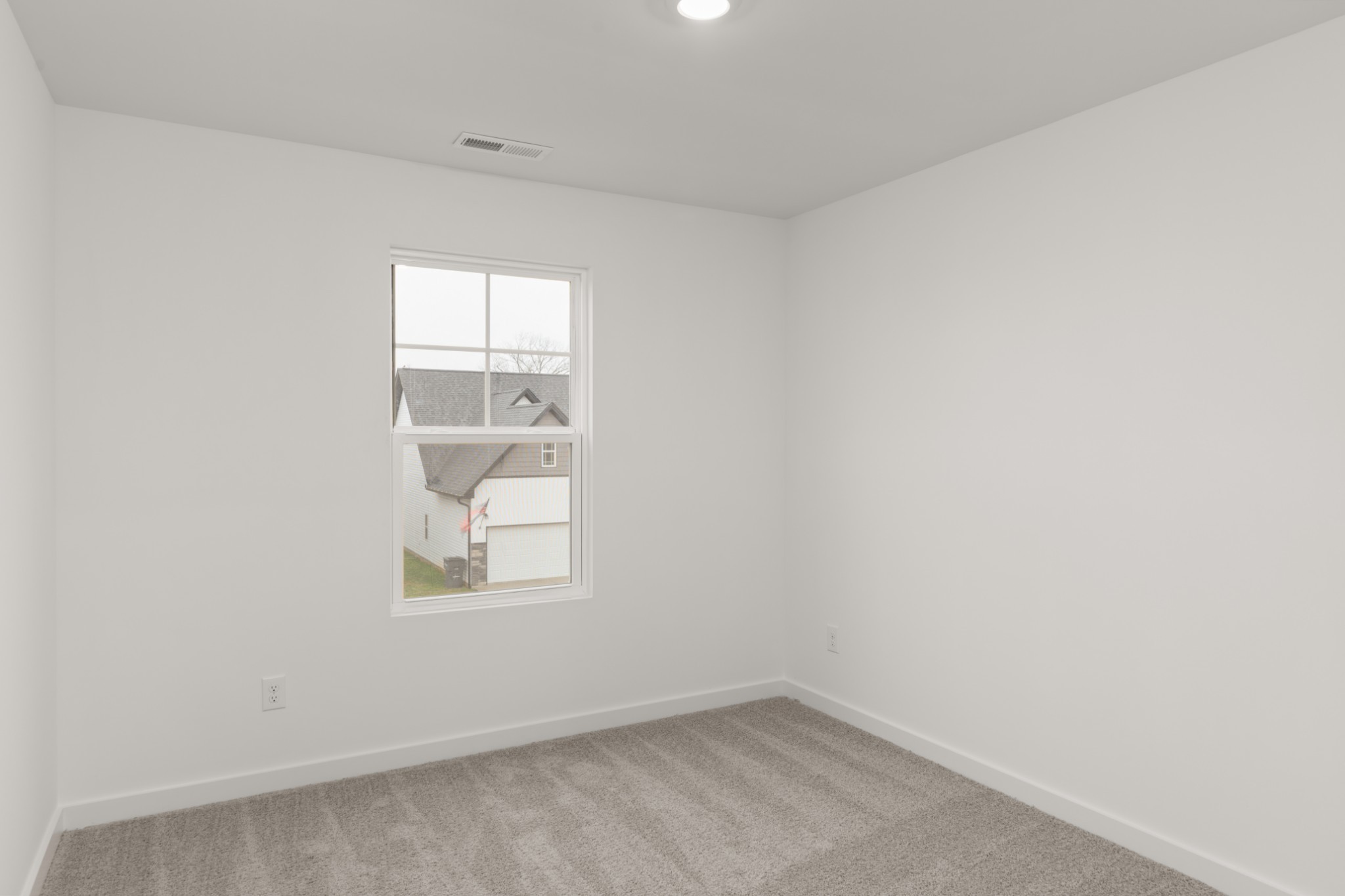 1610 Daly Dr Property Photo 21