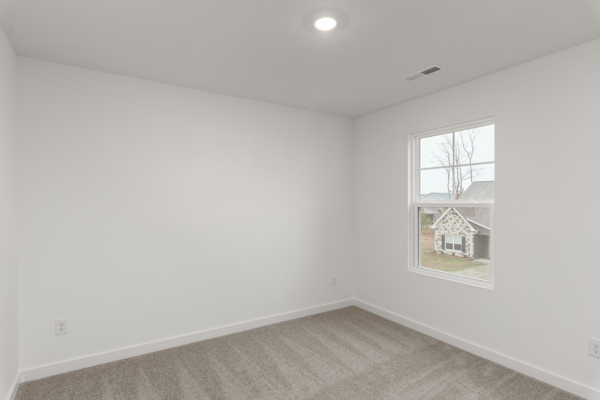 1610 Daly Dr Property Photo 23
