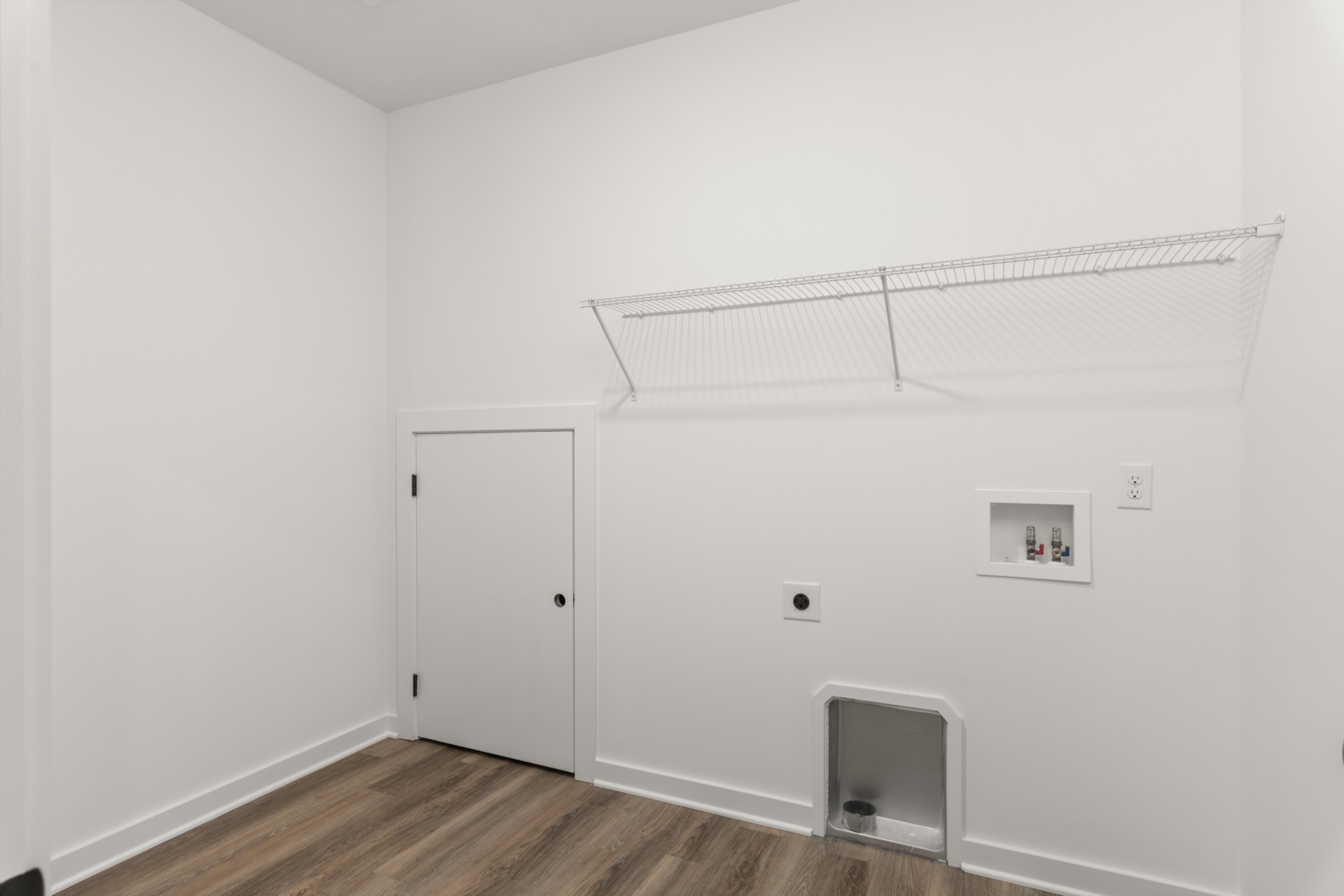 1610 Daly Dr Property Photo 26