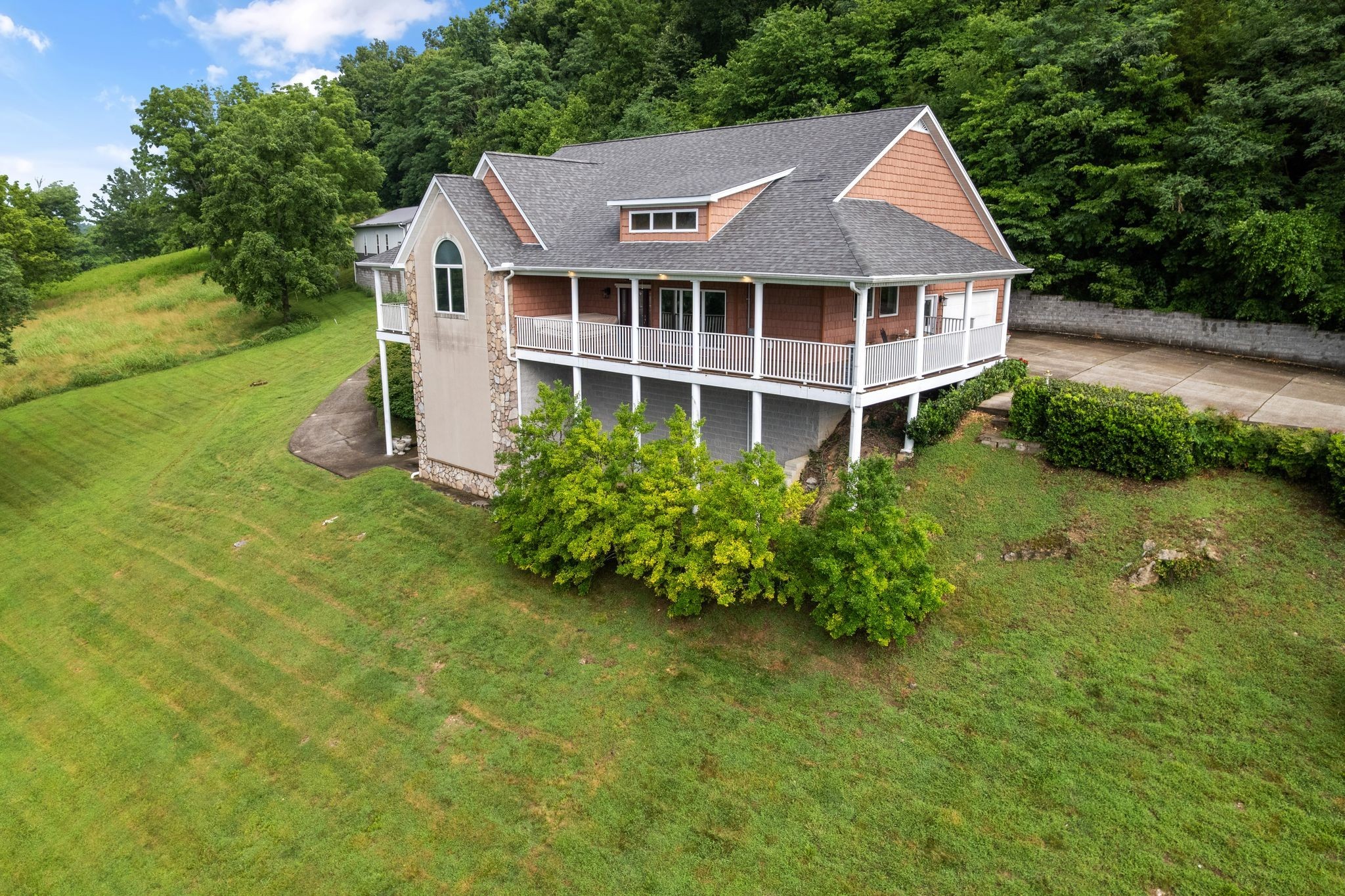 146 Aerie Ln Property Photo 1