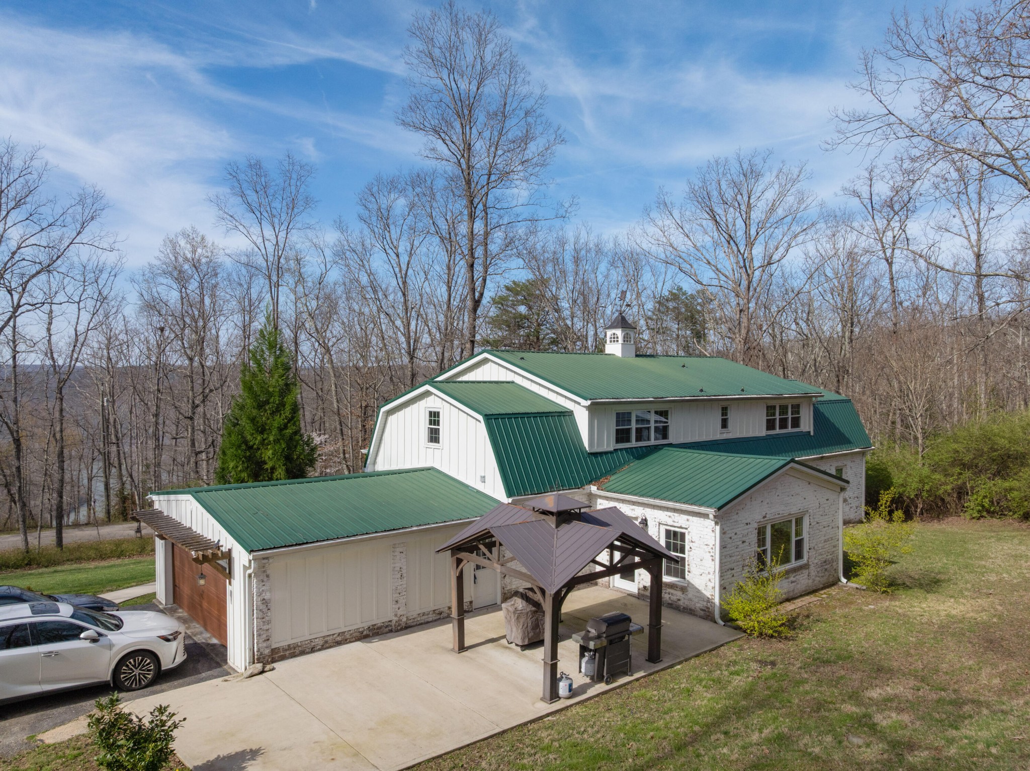 1022 River Bend Road Property Photo 4