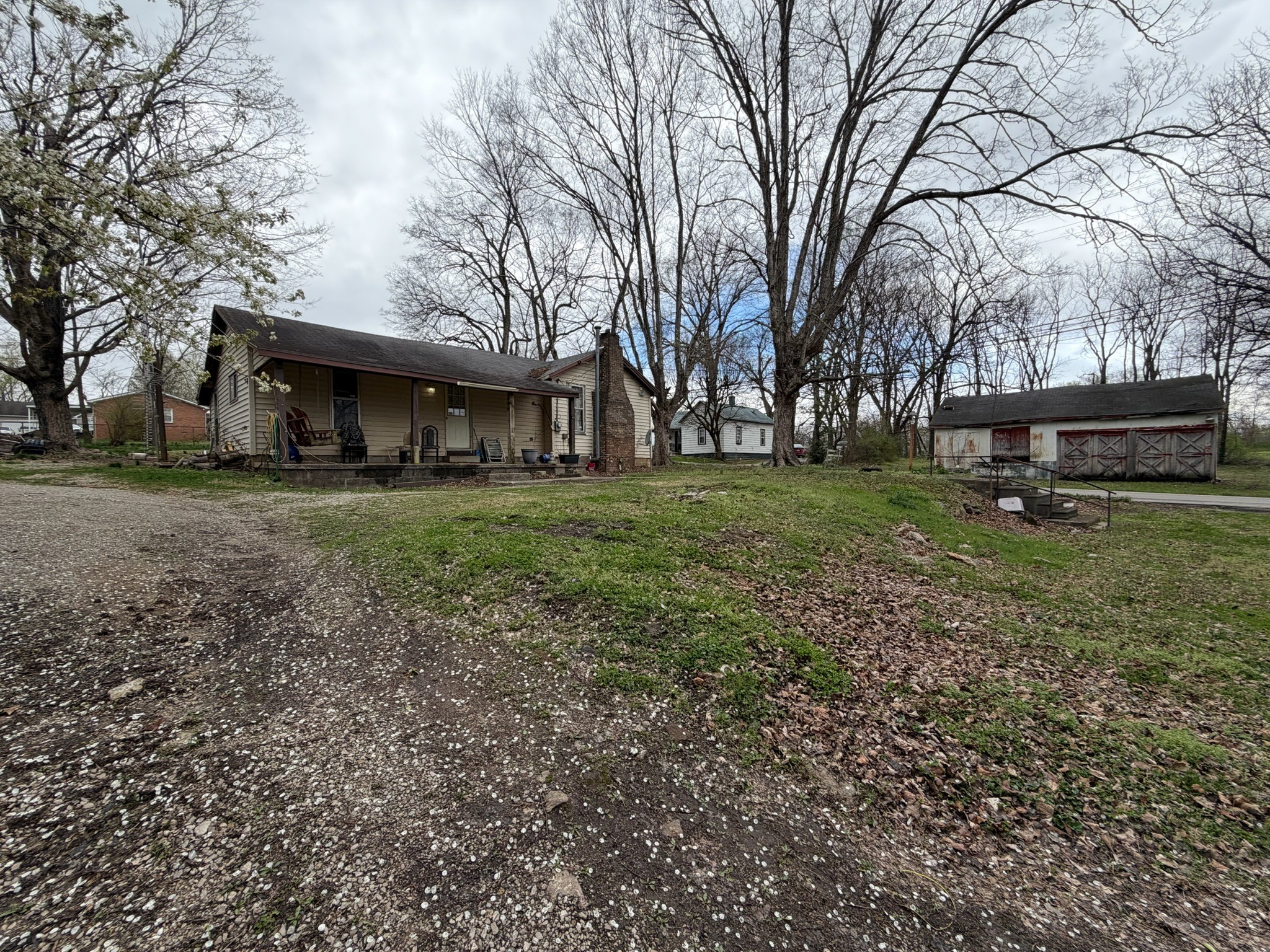 355 Laurel St