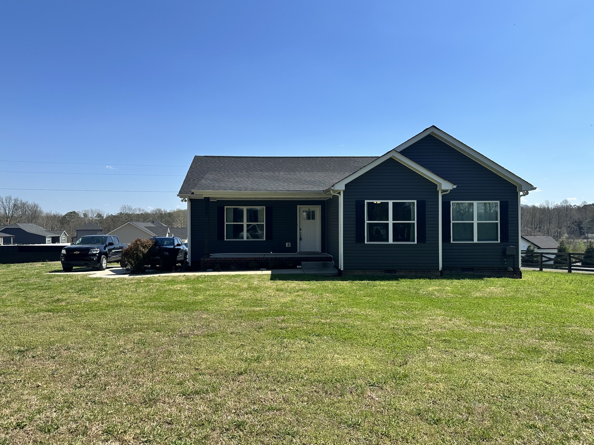 1016 Northside Dr Property Photo 1