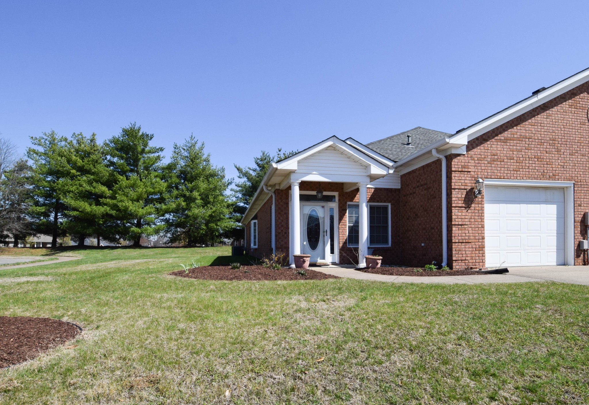 441 Brady Ln Property Photo 2
