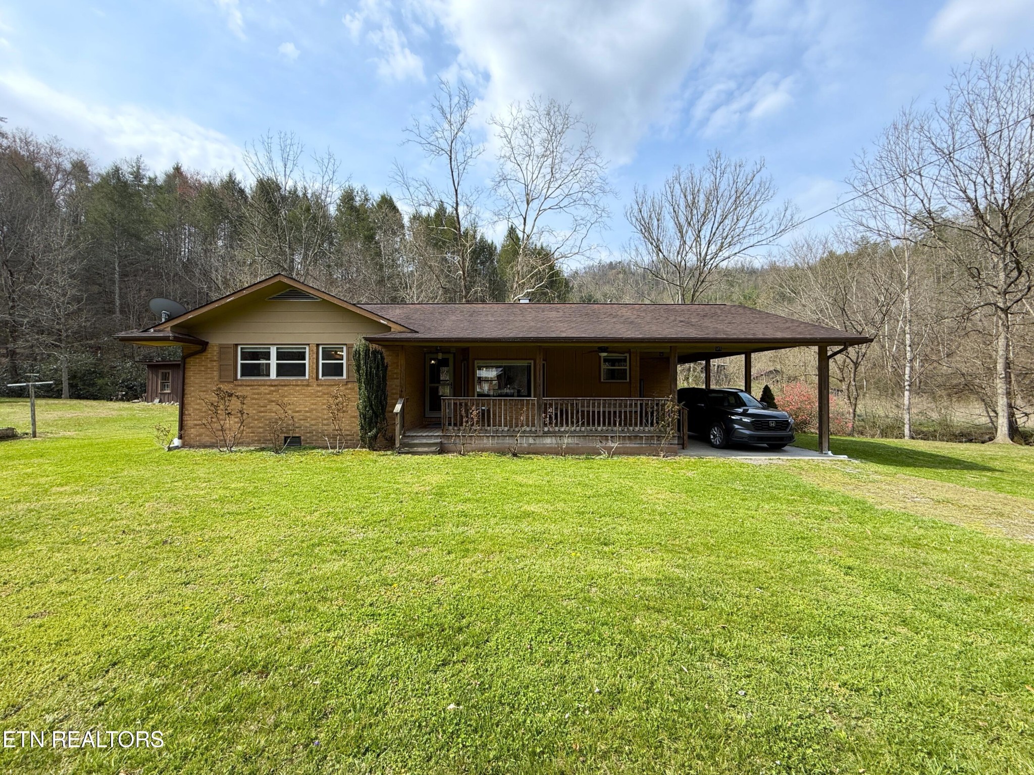 1059 Blue Mill Rd Property Photo 1