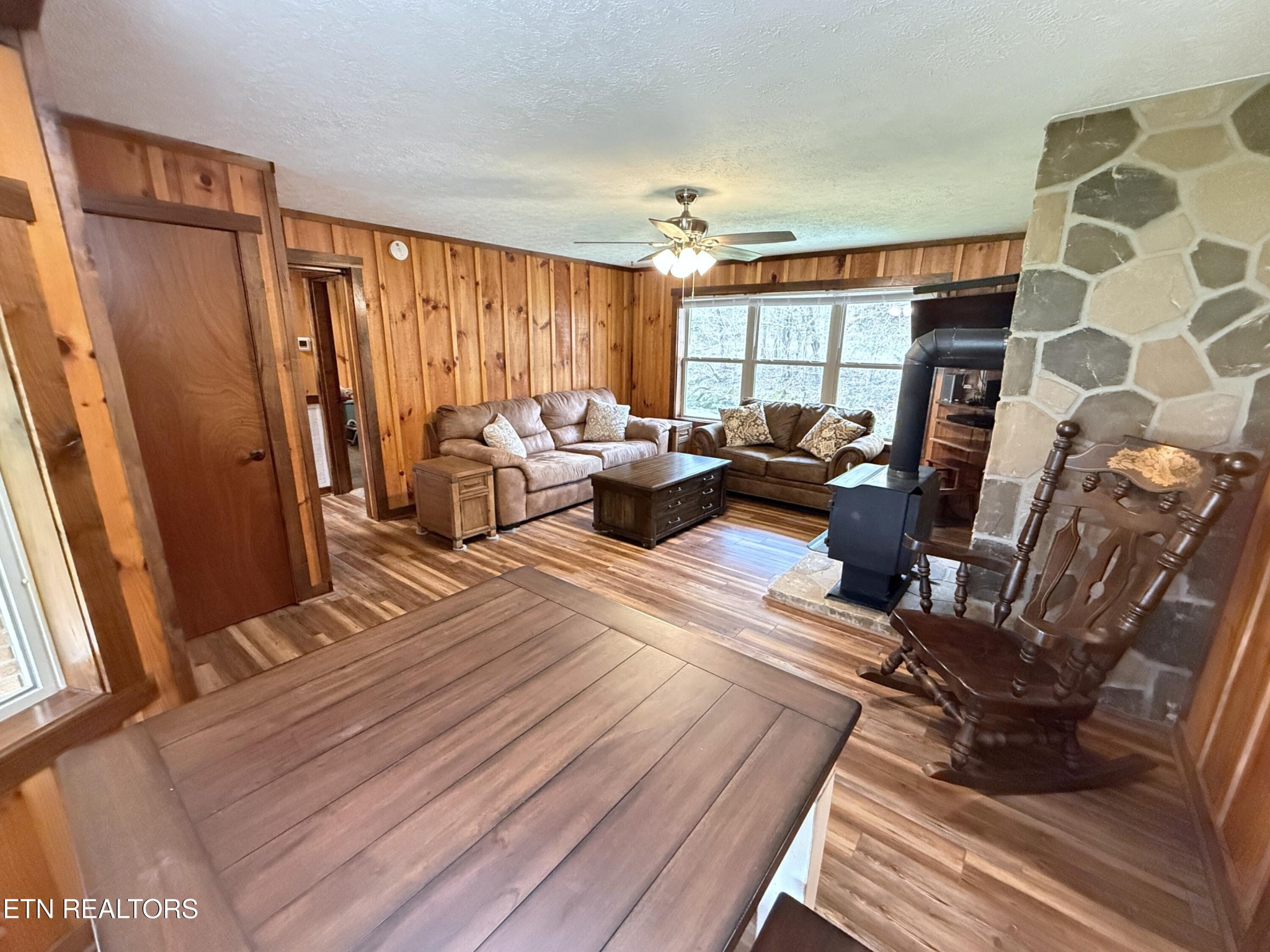 1059 Blue Mill Rd Property Photo 14
