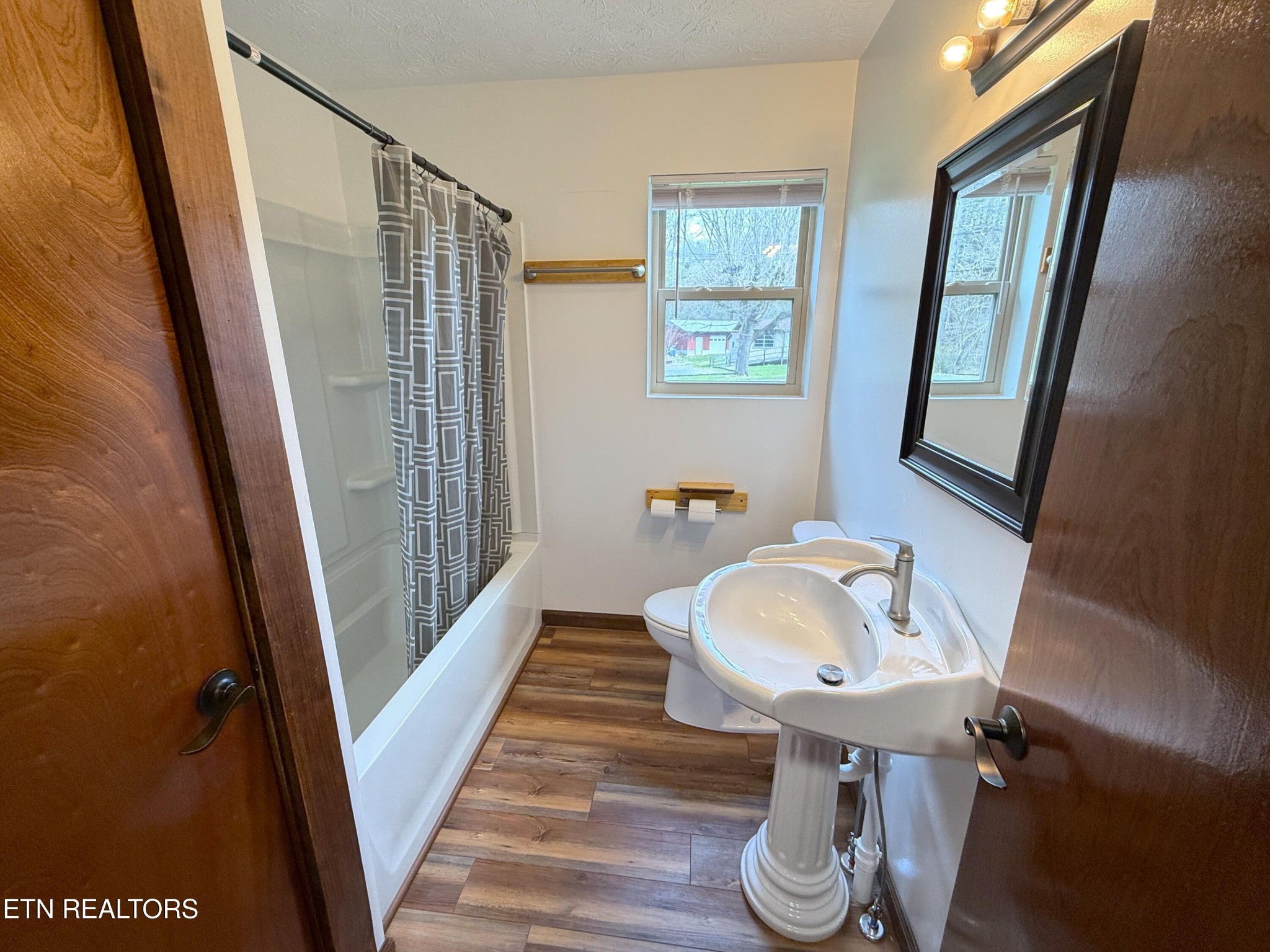 1059 Blue Mill Rd Property Photo 20