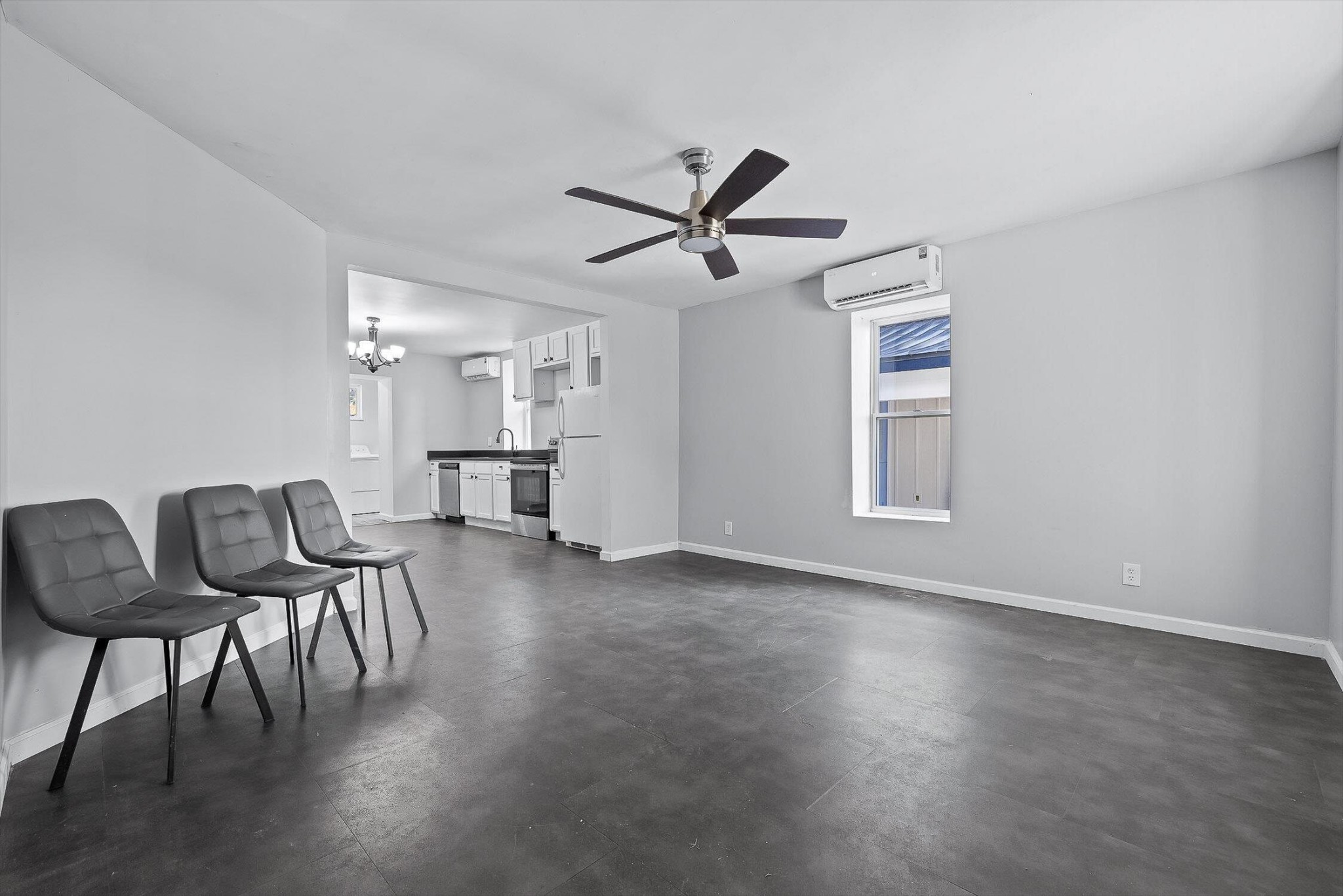 214 Houser Street Property Photo 12