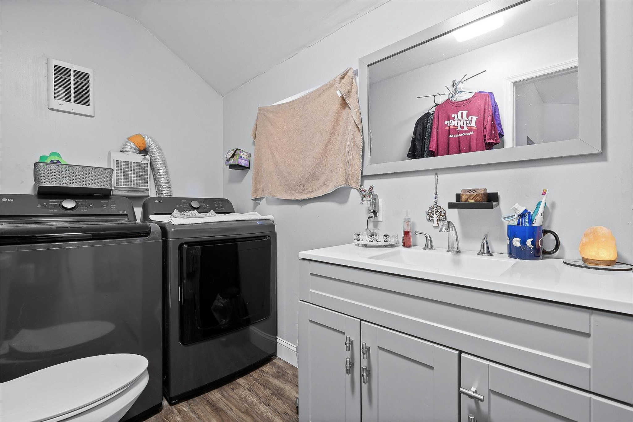 214 Houser Street Property Photo 31