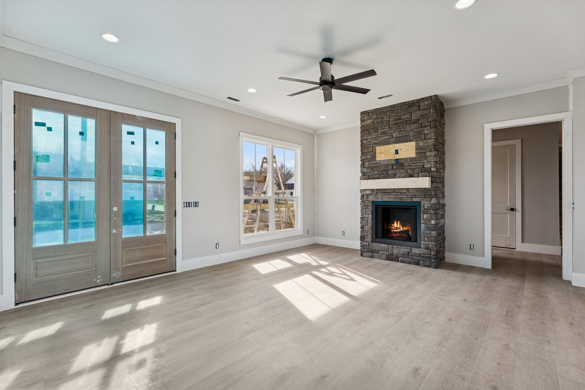 374 Chestnut Oak Avenue Property Photo 4
