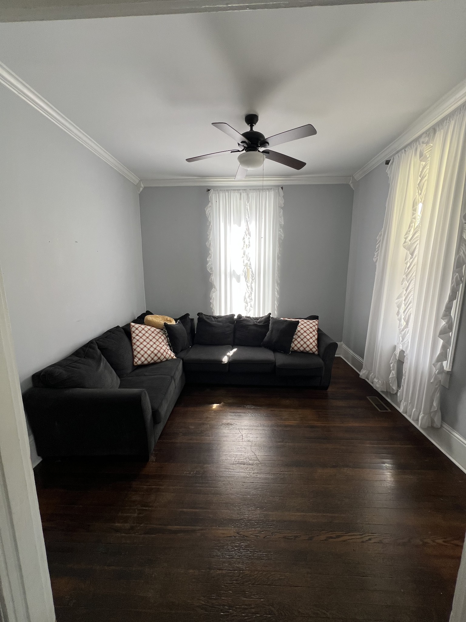 201 Pleasant St Property Photo 17