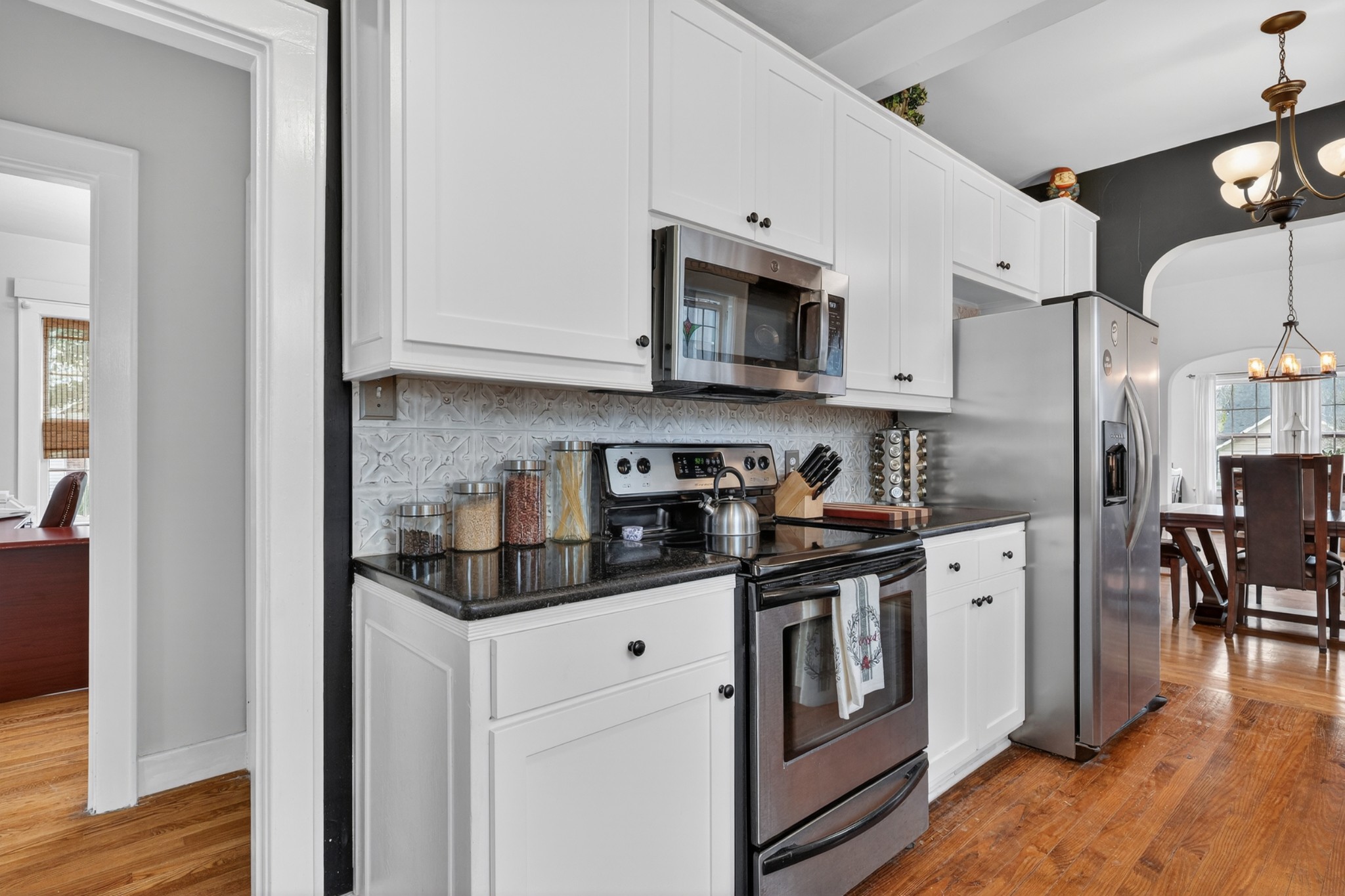 411 2nd Ave Property Photo 13