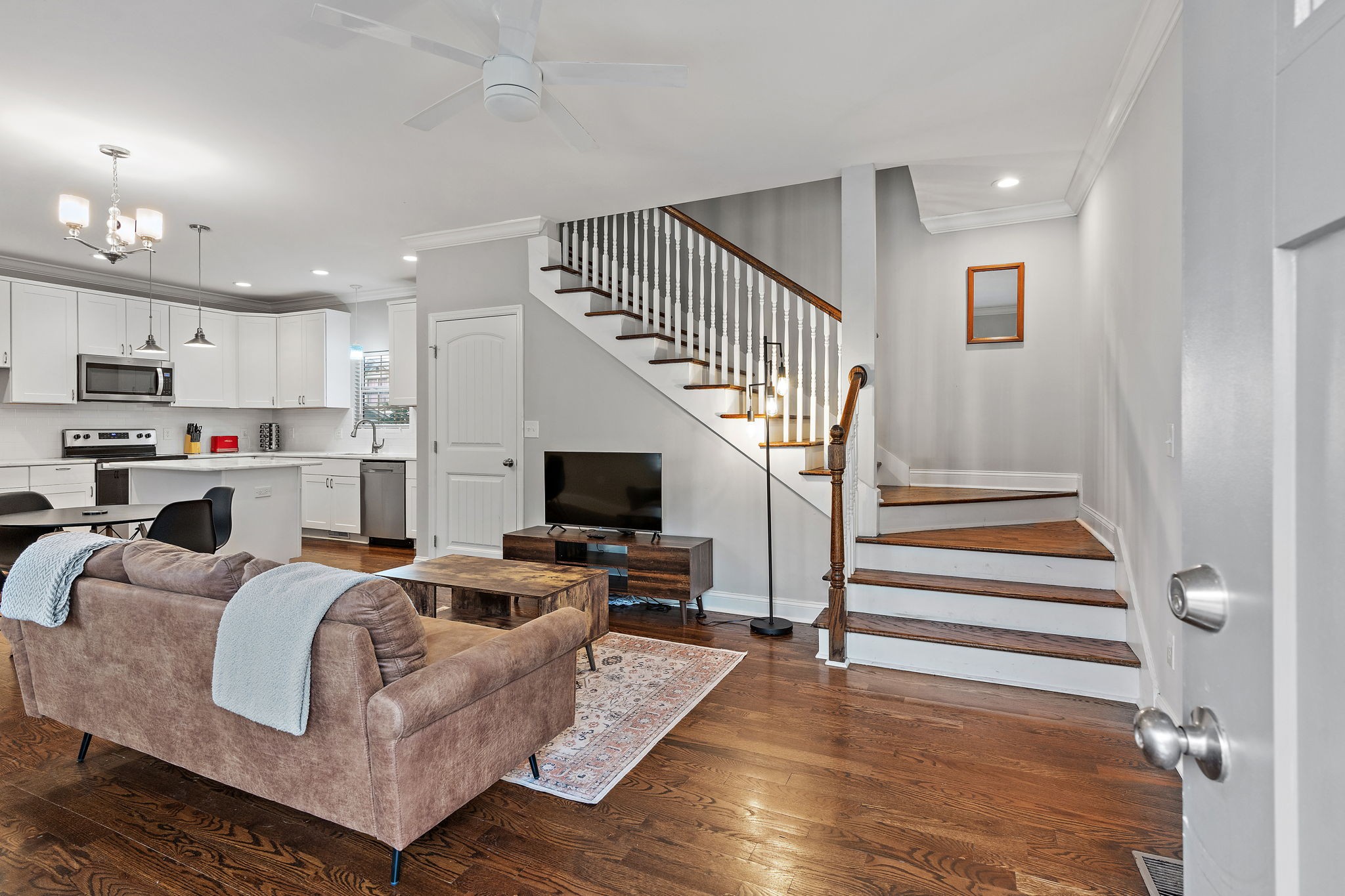 1902 Bransford Ave Property Photo 4