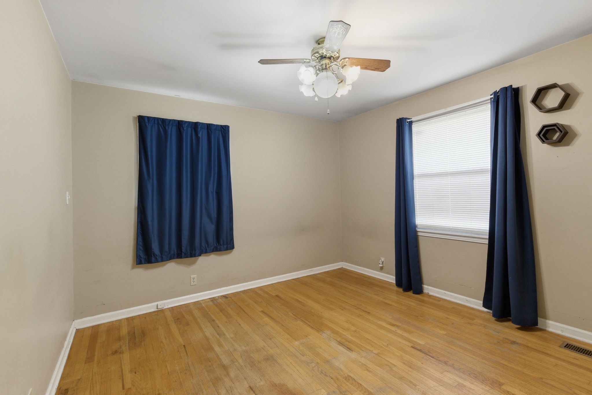 523 Terry Ln Property Photo 18