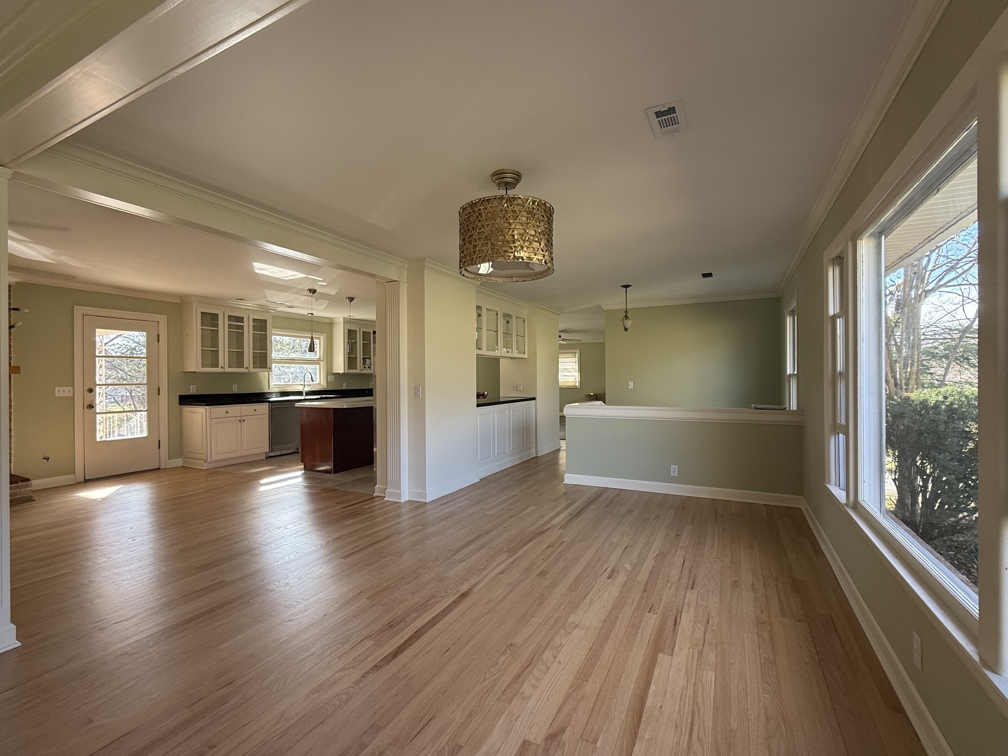 111 Bobby Dr Property Photo 5