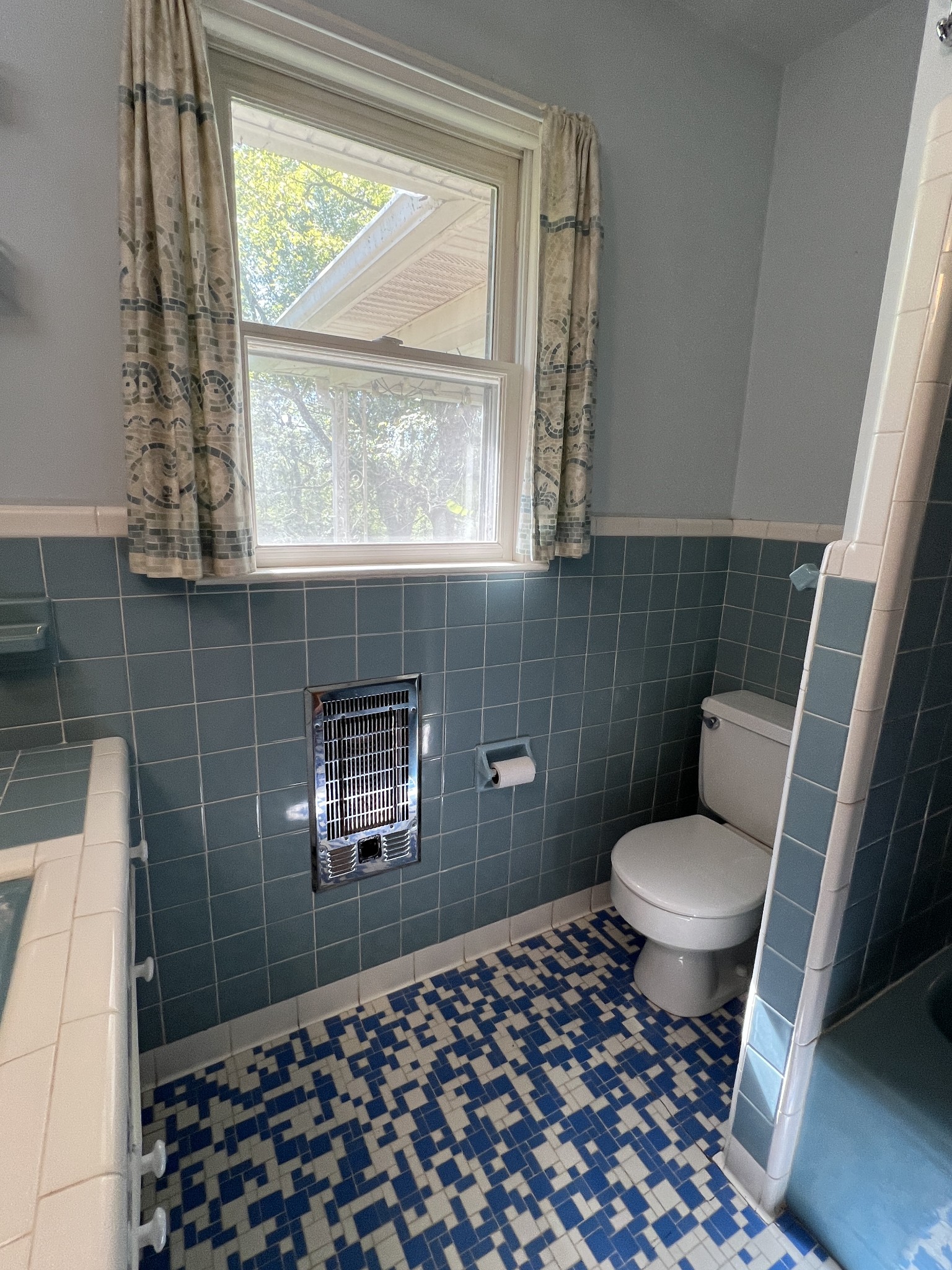 111 Bobby Dr Property Photo 24