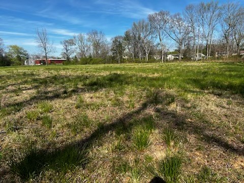 109 Neal St Property Photo 3