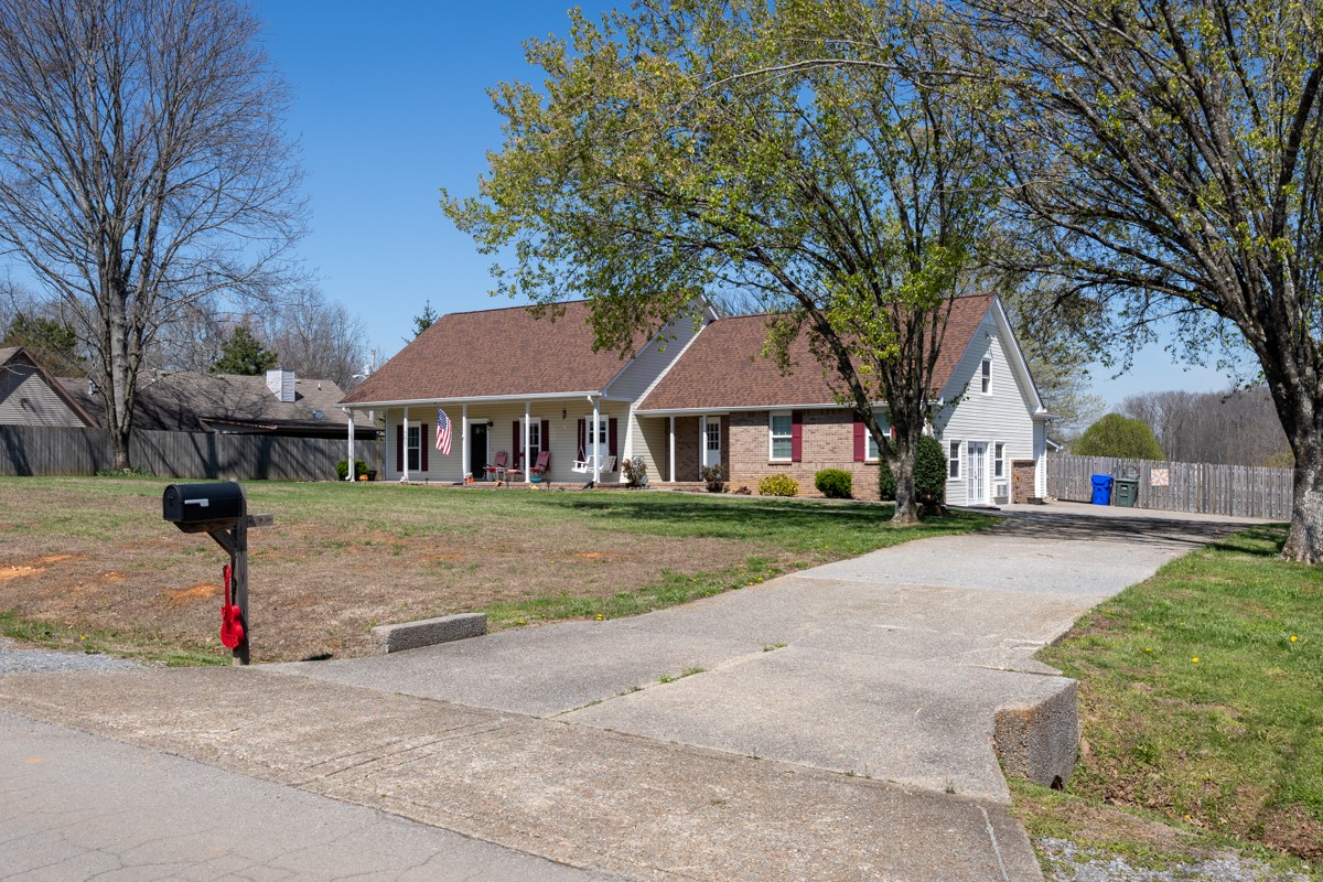 503 Cedar Brook Dr Property Photo 3
