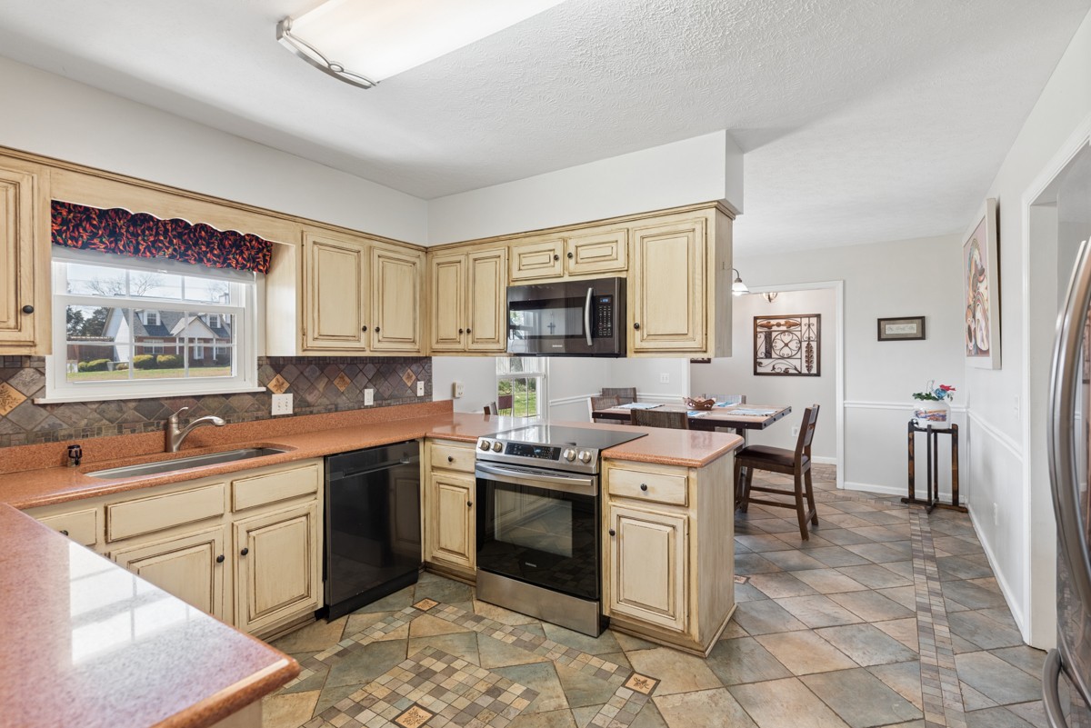 503 Cedar Brook Dr Property Photo 15