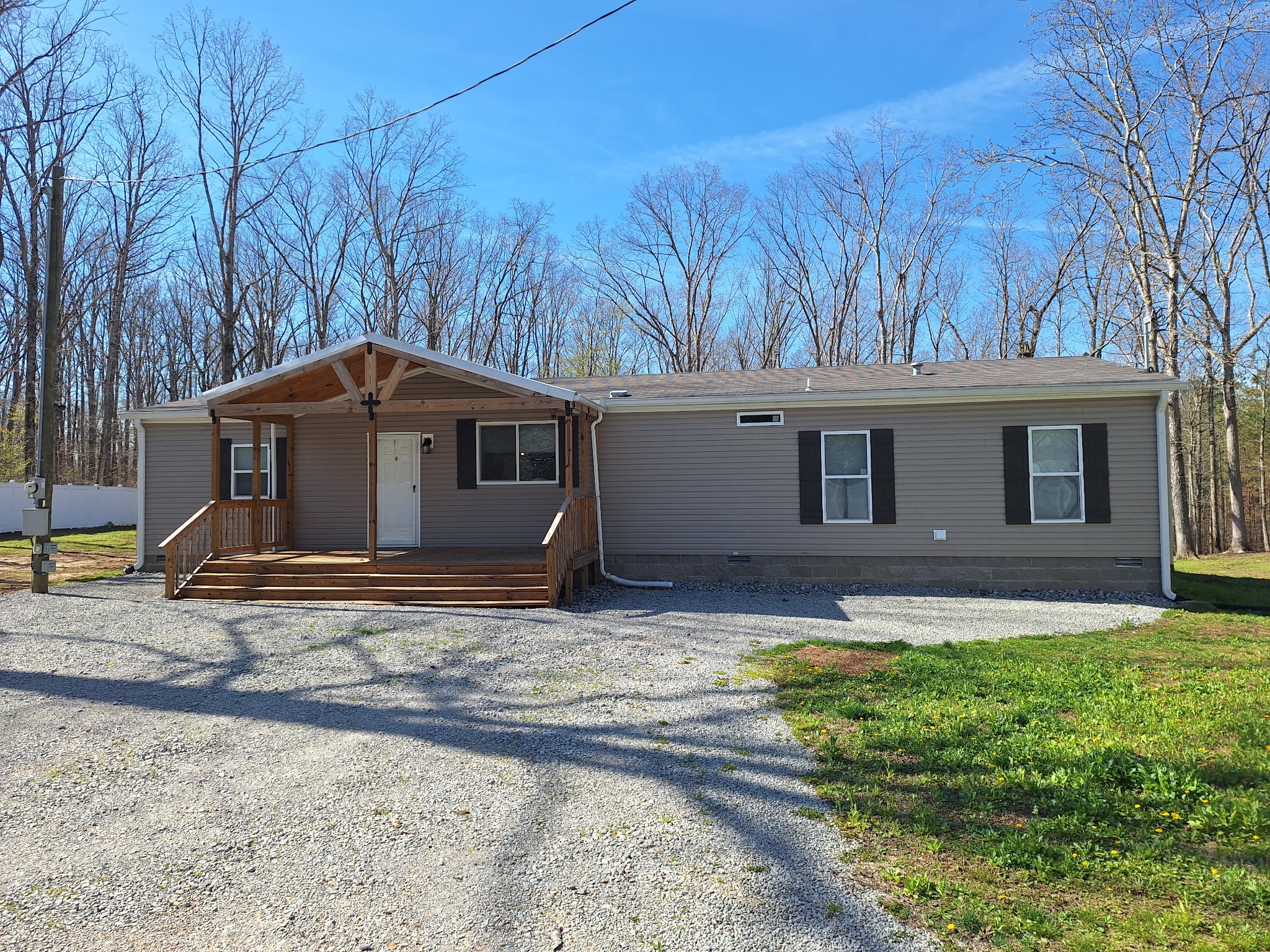 517 Sunset Dr Property Photo 1