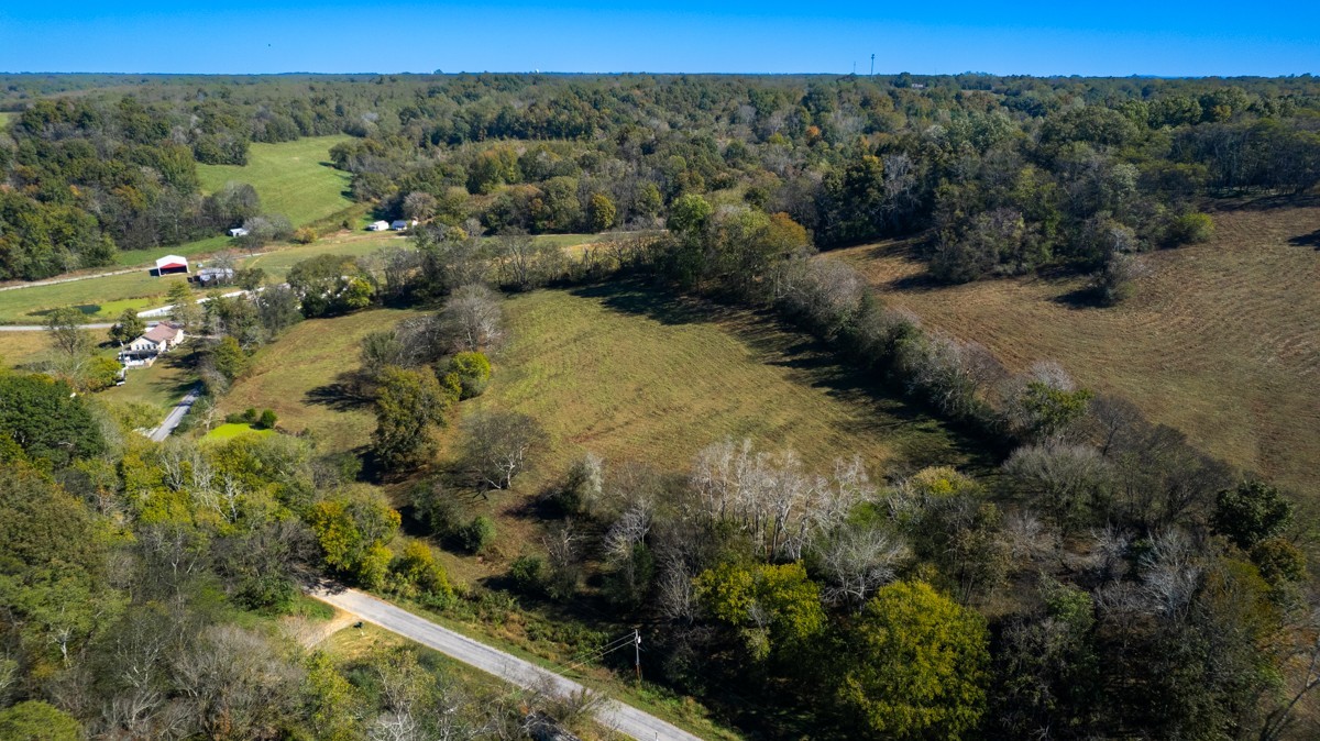 1121 Rolin Hollow Rd Property Photo 3