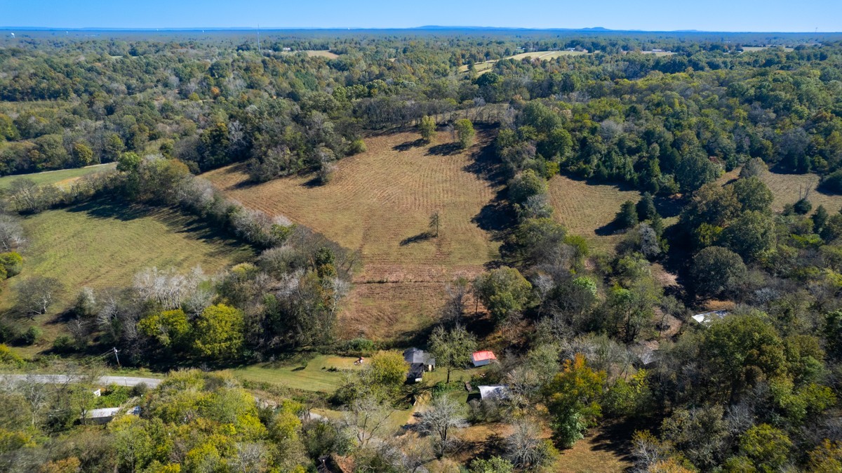 1121 Rolin Hollow Rd Property Photo 5