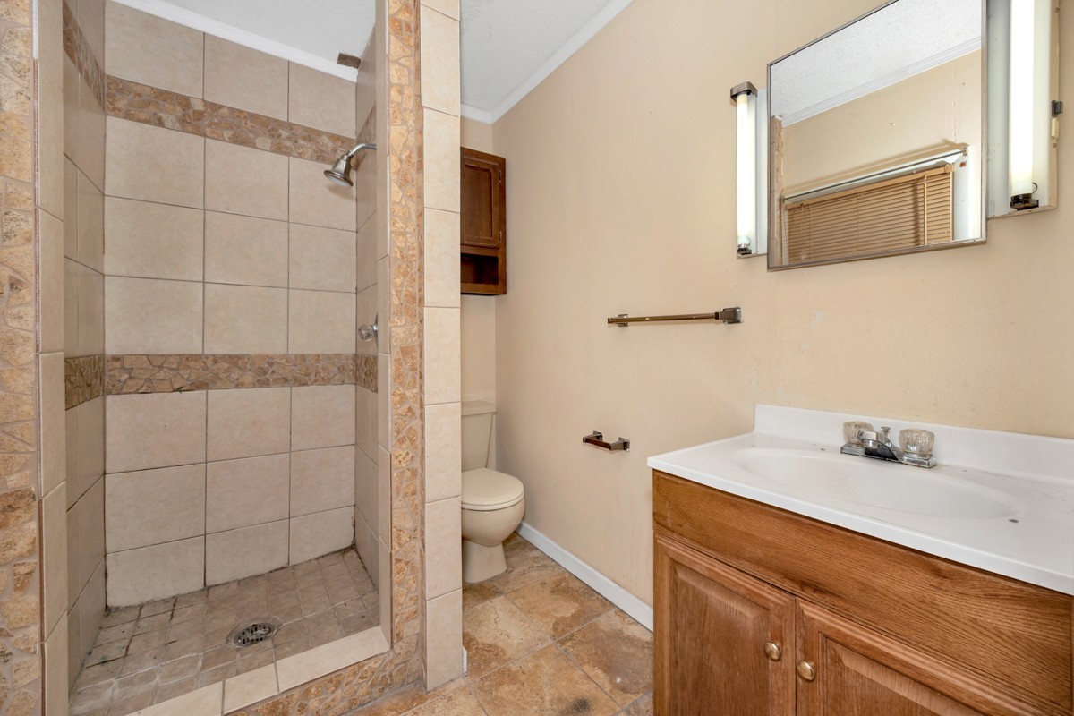 1121 Rolin Hollow Rd Property Photo 37