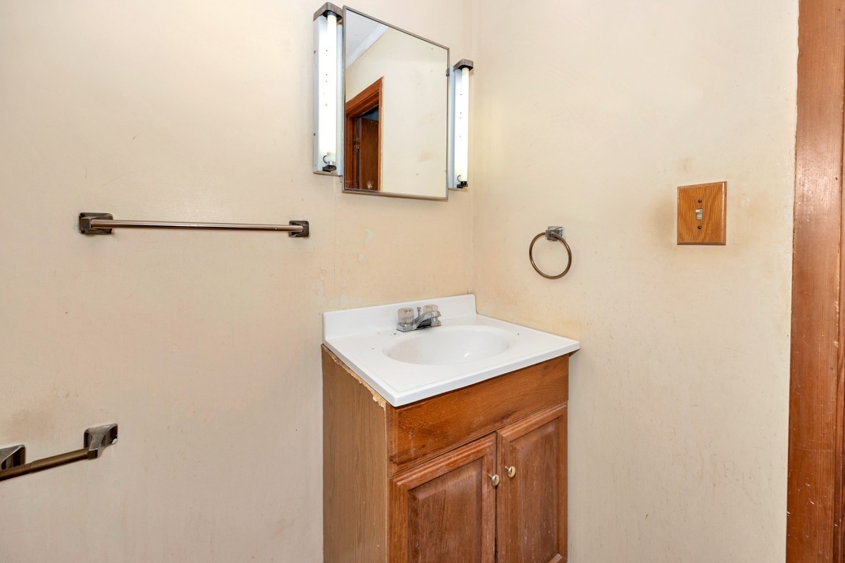 1121 Rolin Hollow Rd Property Photo 39