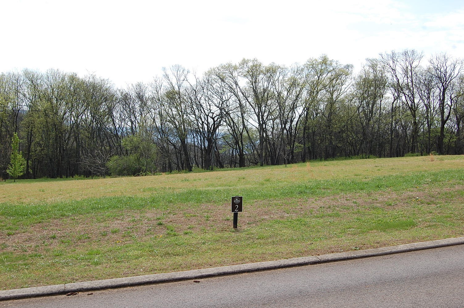 2 Riverbend Lane Property Photo 1