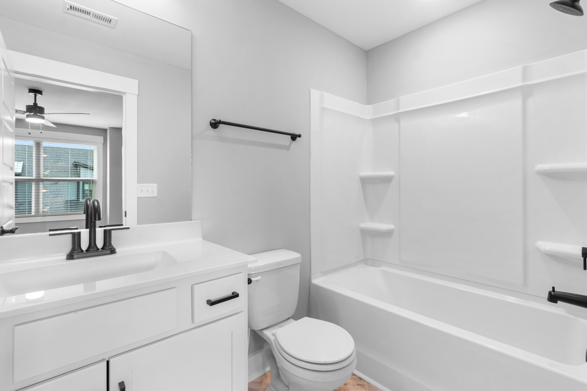 302 Jonathan Wade Circle Property Photo 18
