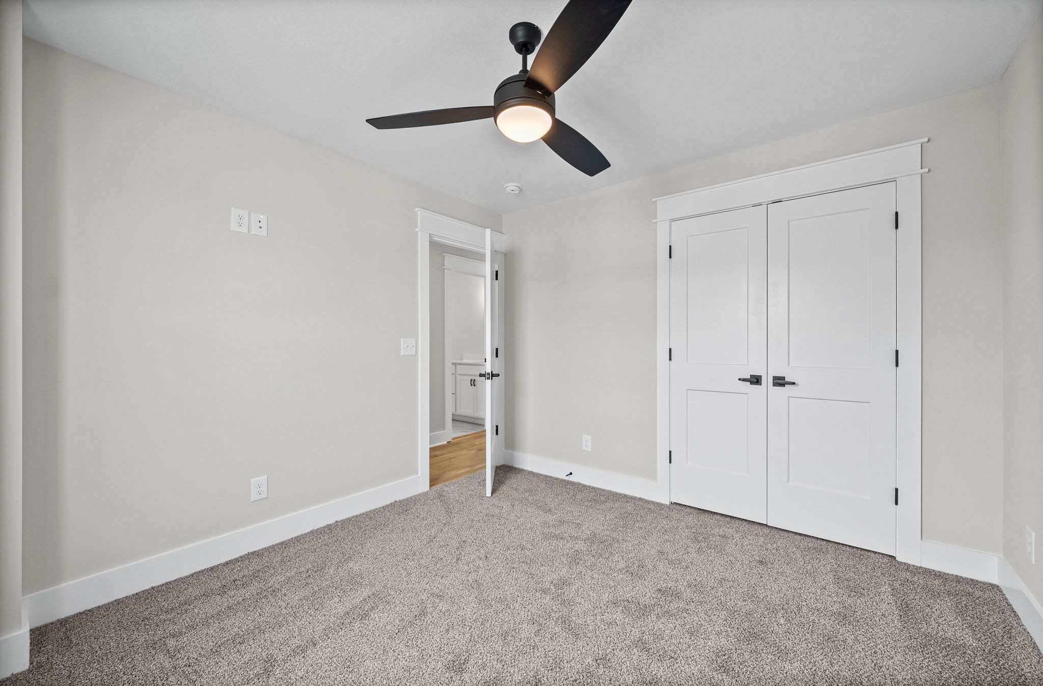 65 Charleston Cove Property Photo 28