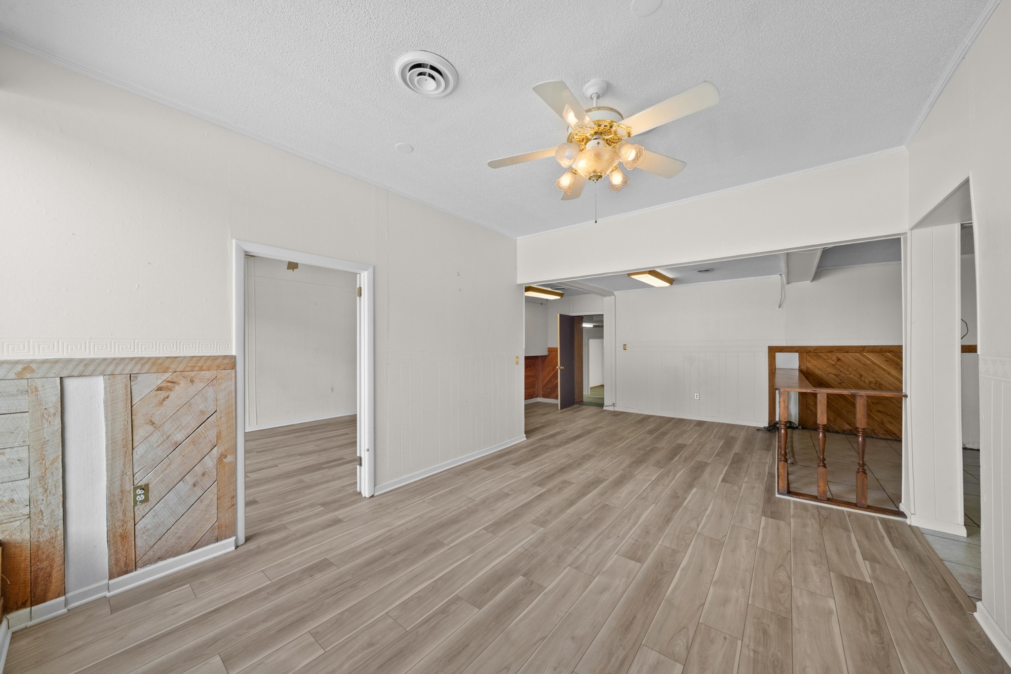 201 1st Ave, Nw Property Photo 6