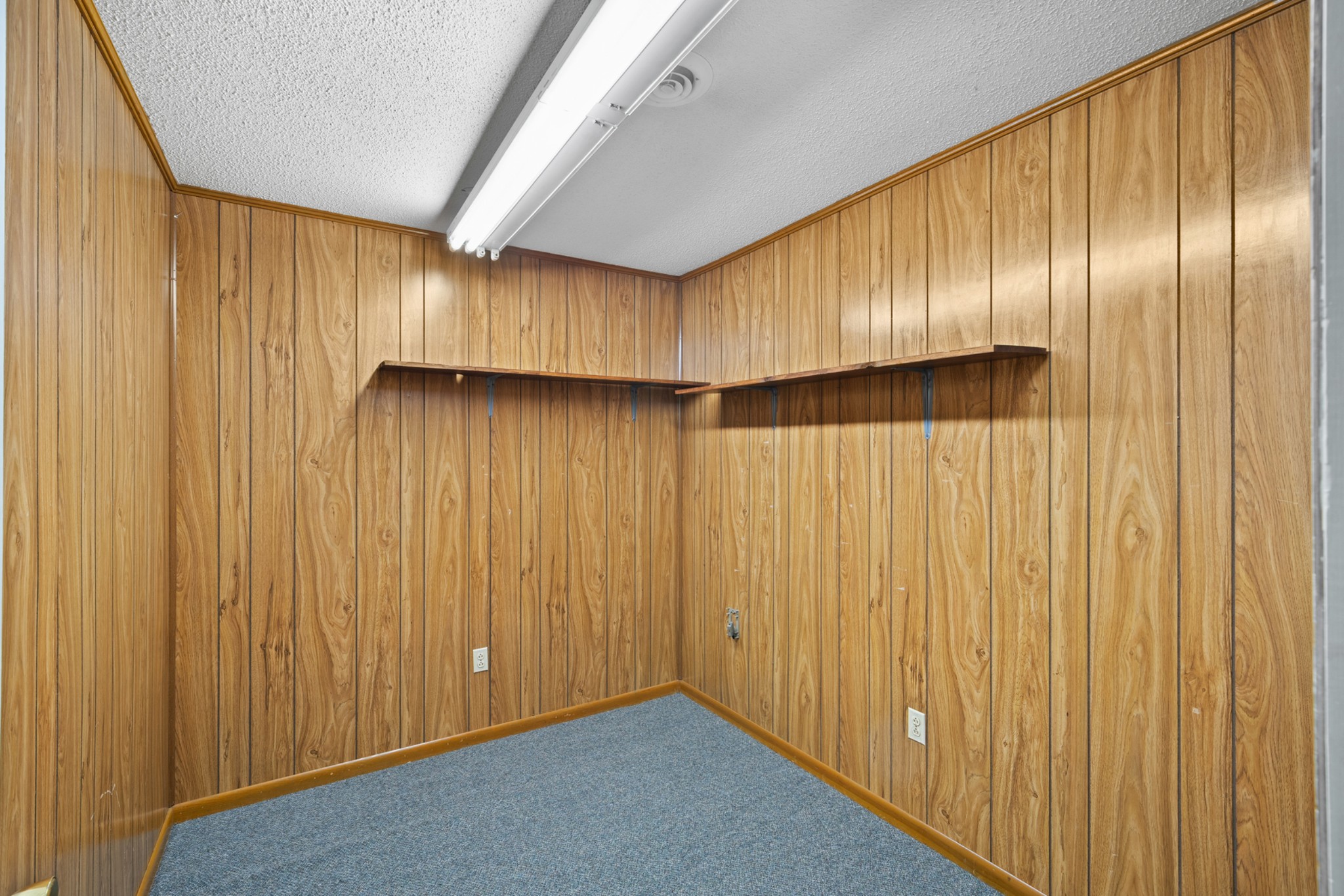 201 1st Ave, Nw Property Photo 20