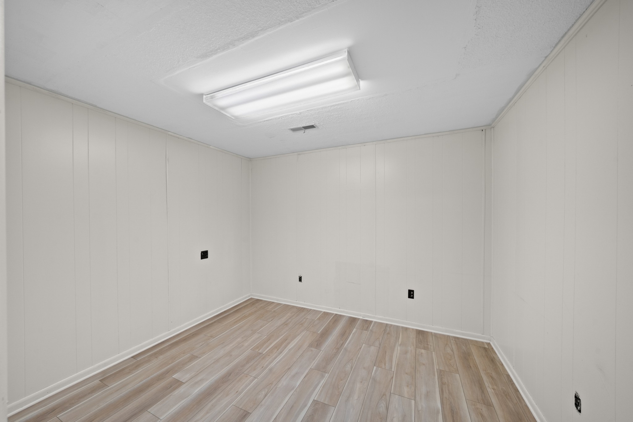201 1st Ave, Nw Property Photo 26