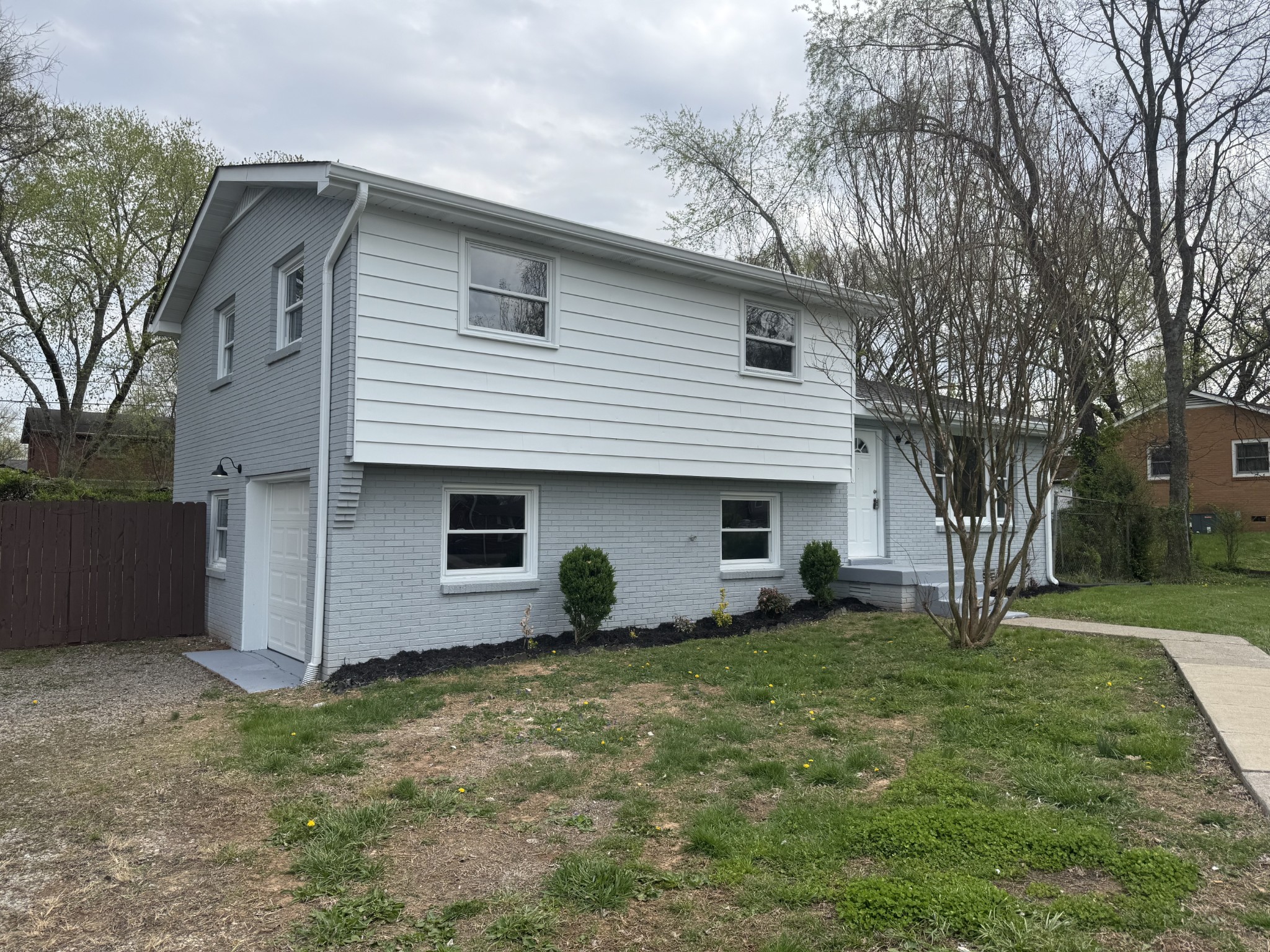 204 Morningside Dr Property Photo 2