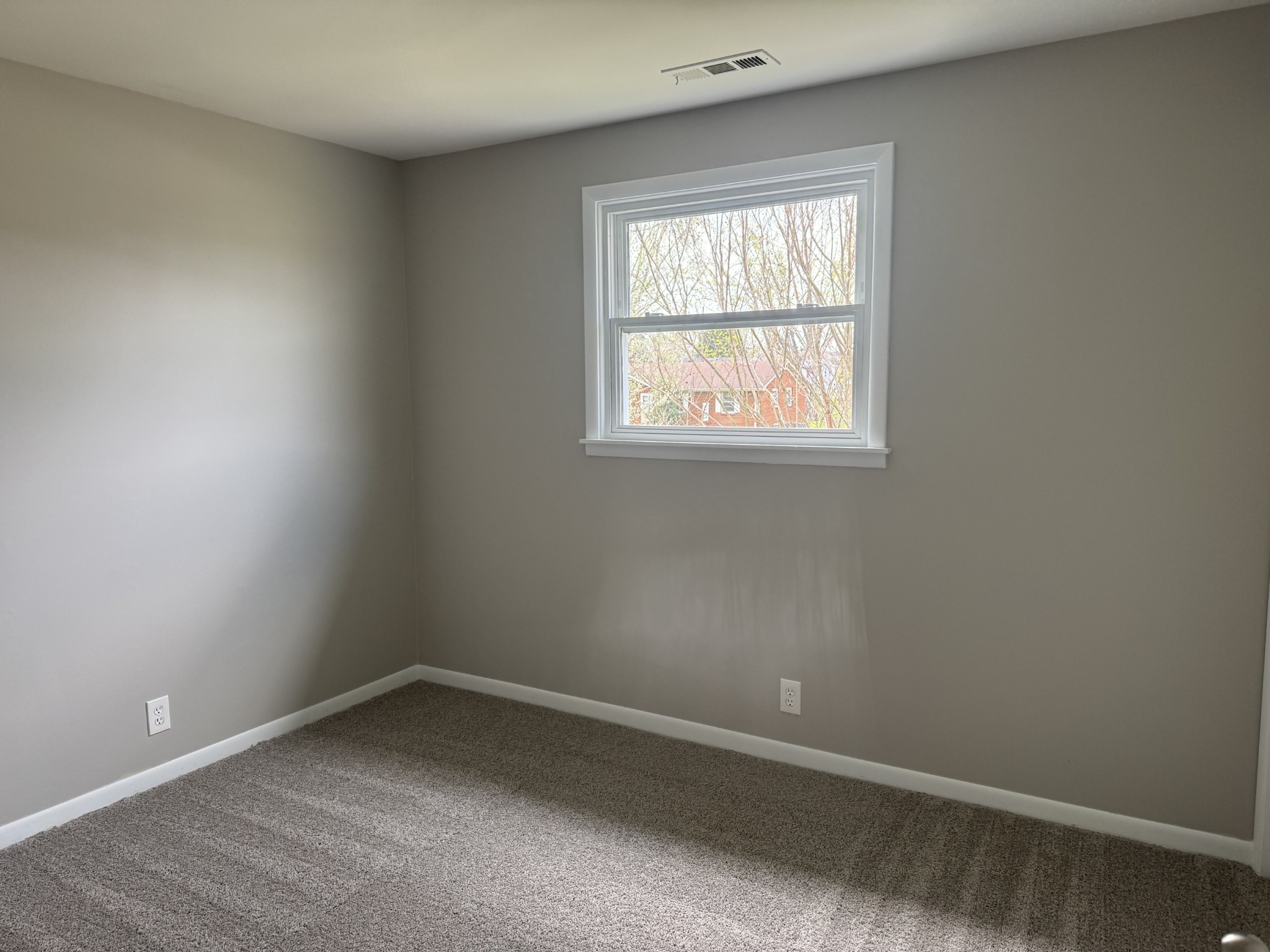 204 Morningside Dr Property Photo 8