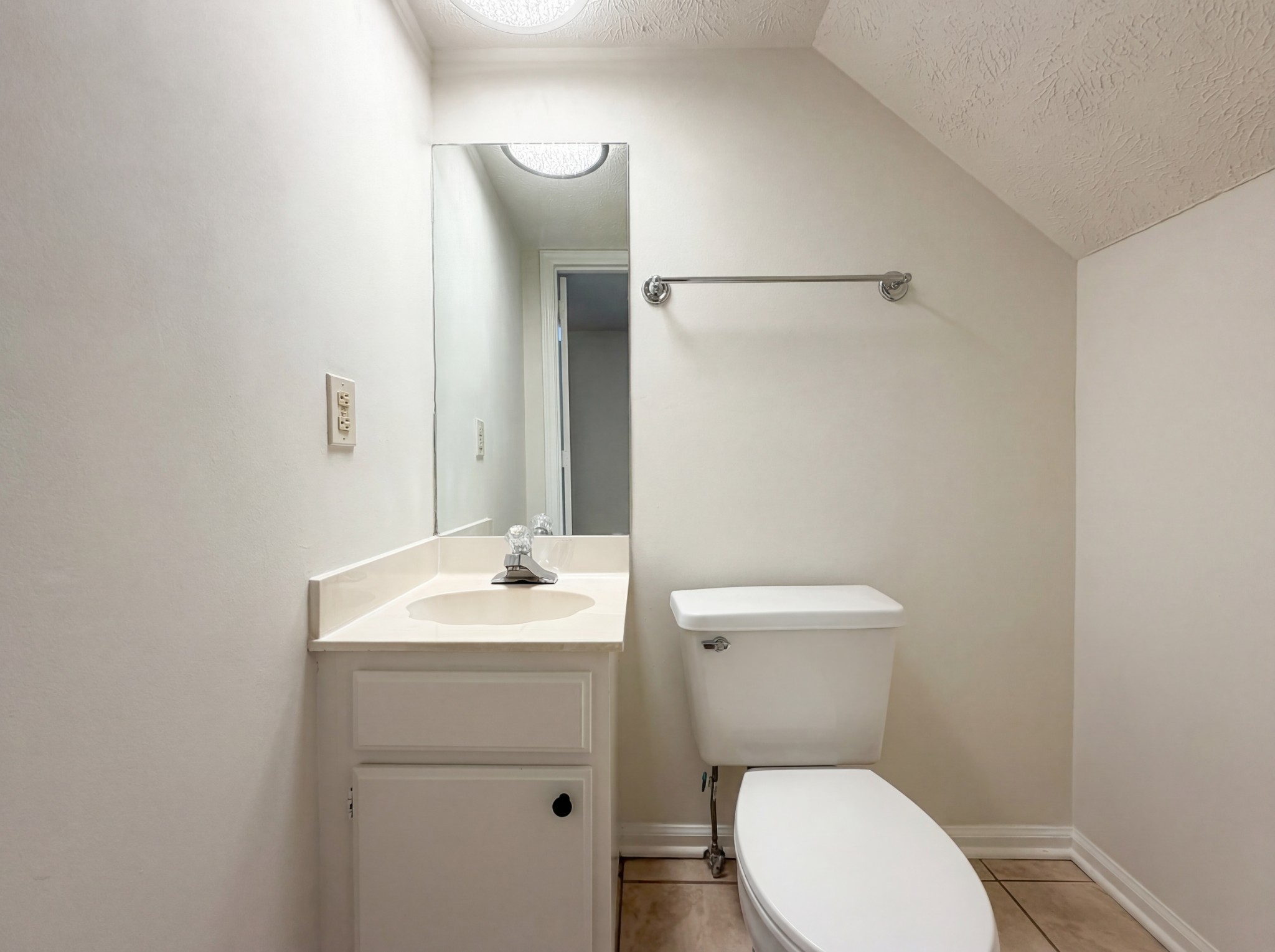 211 Thistle Ln Property Photo 14