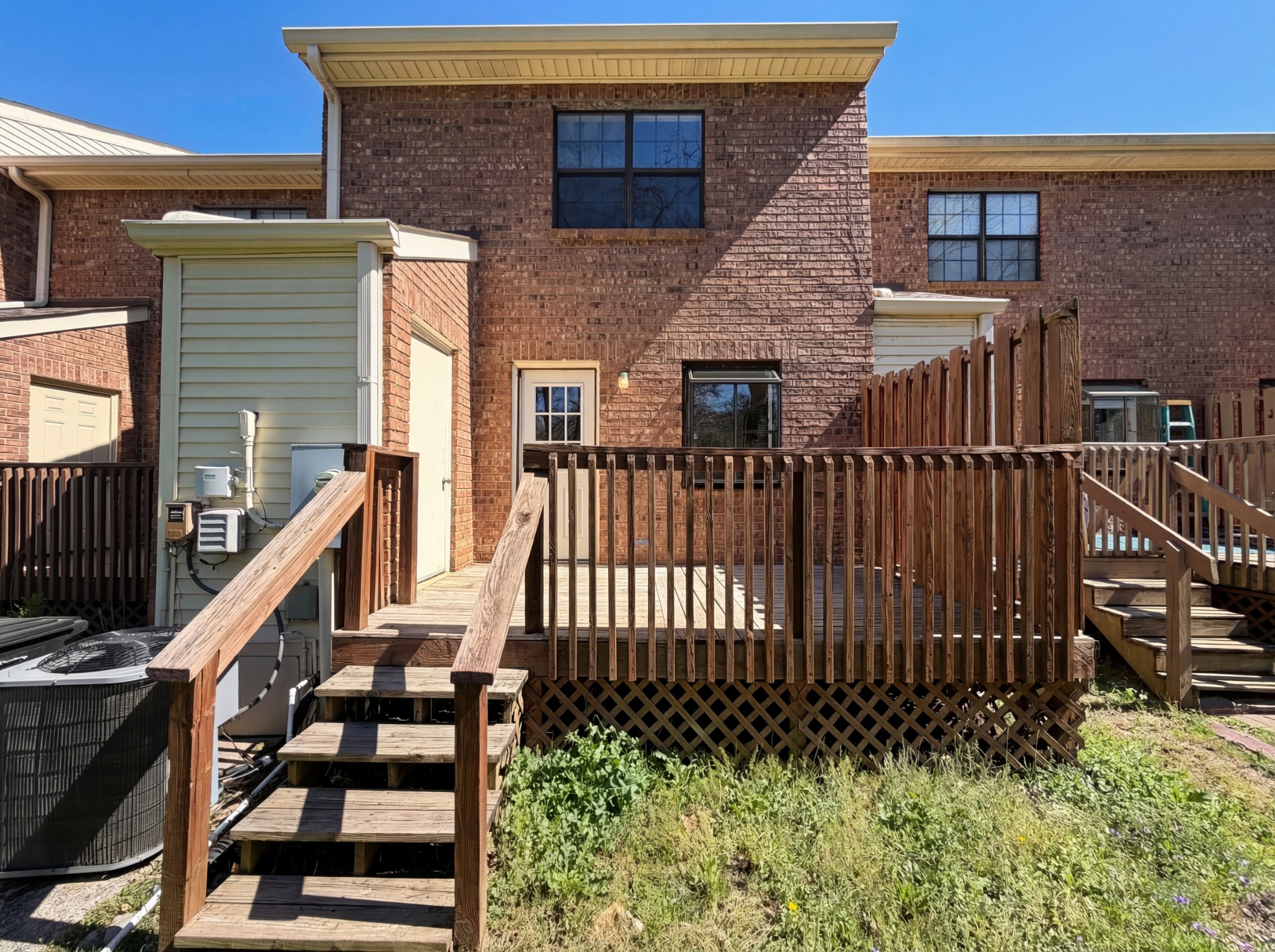211 Thistle Ln Property Photo 16