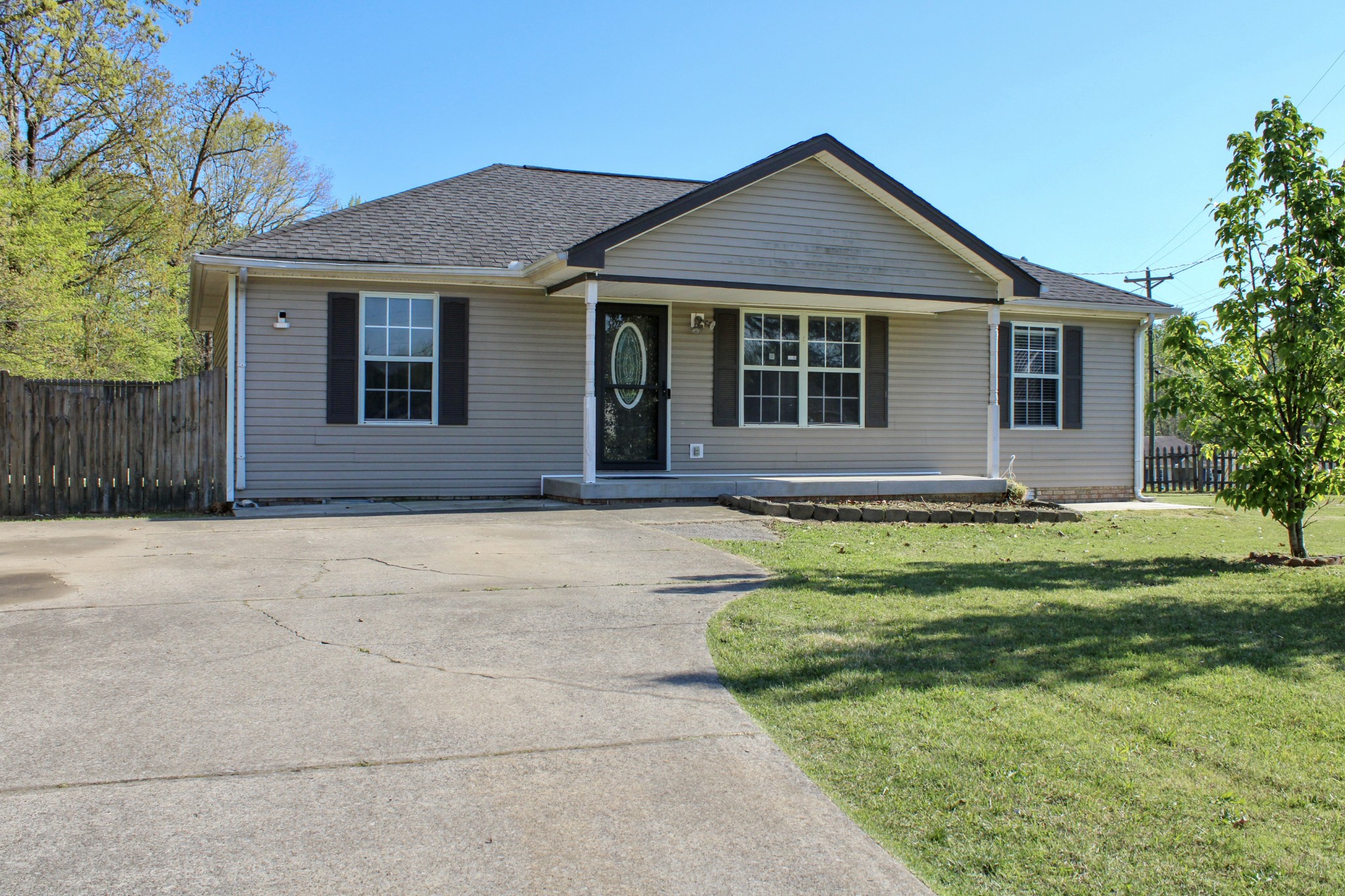 450 Titans Ln Property Photo 1