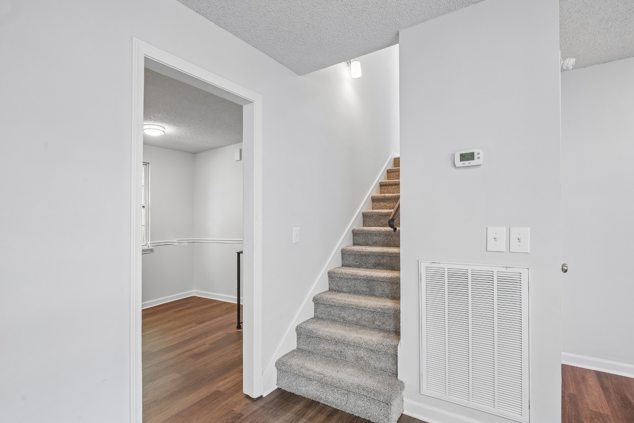 5148 Roxborough Dr Property Photo 15