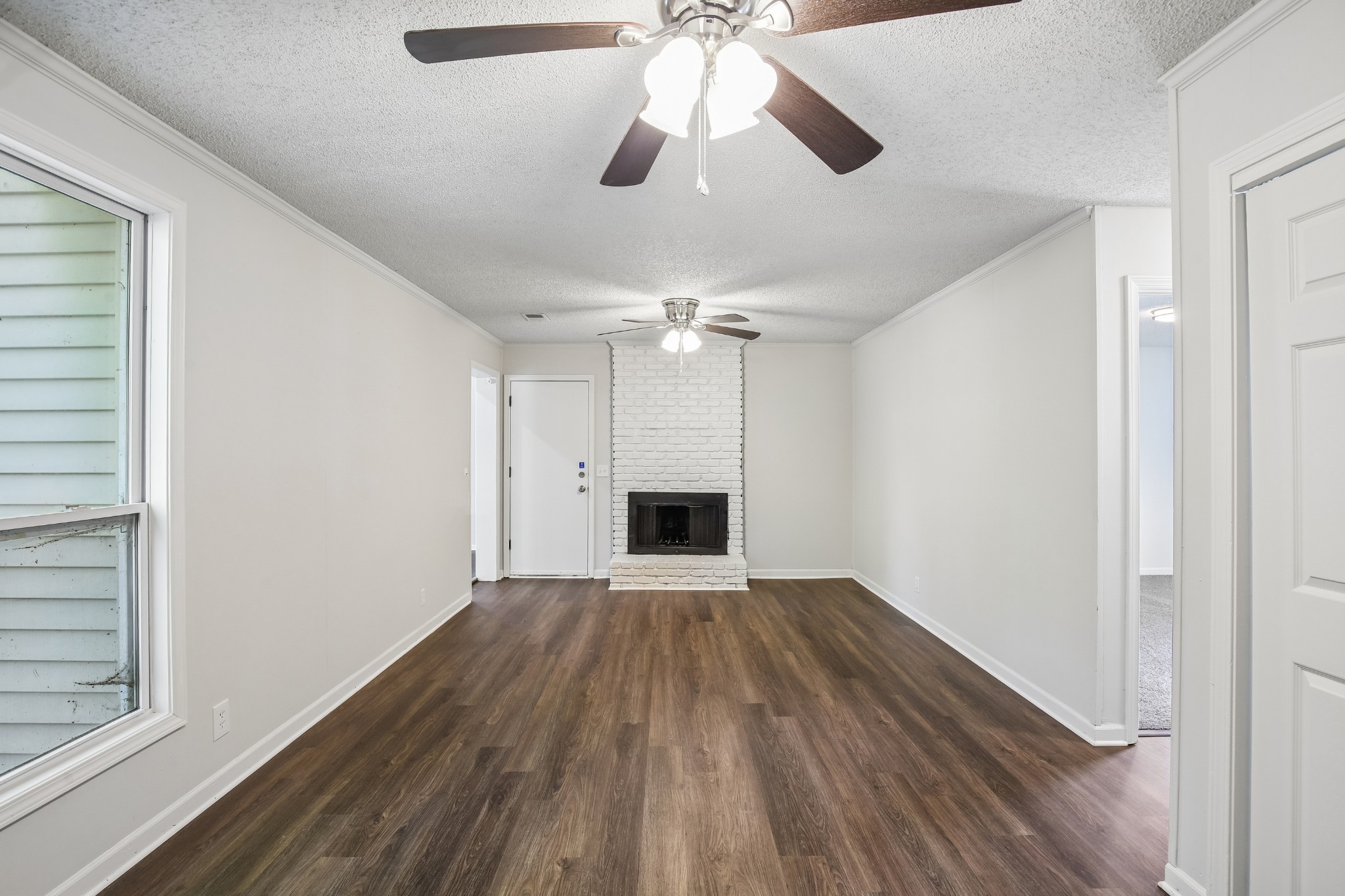 5148 Roxborough Dr Property Photo 29