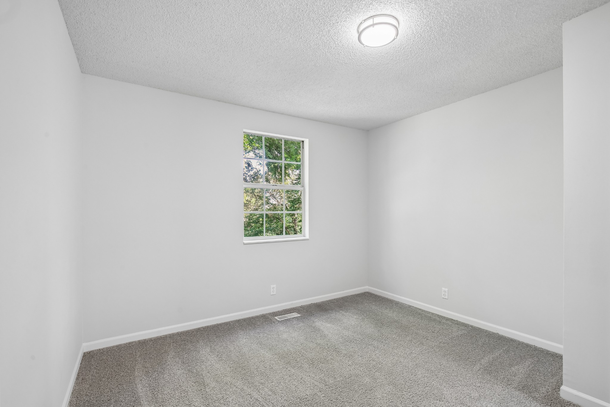 5148 Roxborough Dr Property Photo 58