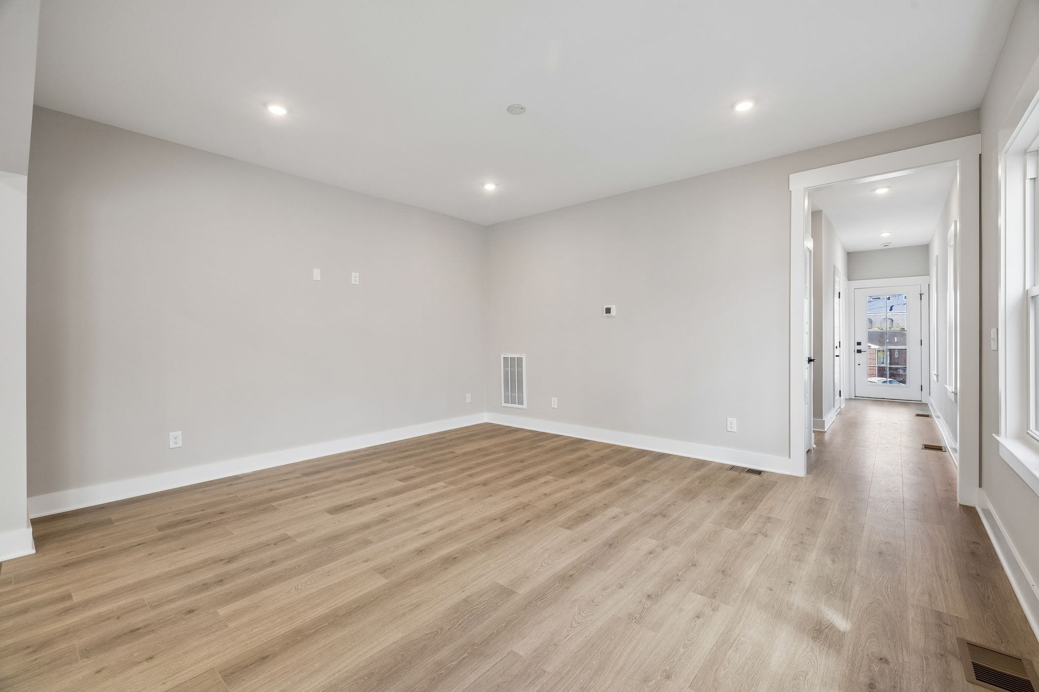 2212 18th Ave, N Property Photo 5