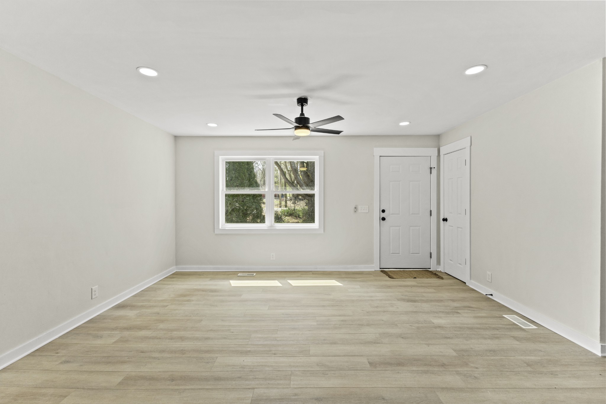 123 Hogin Rd Property Photo 3