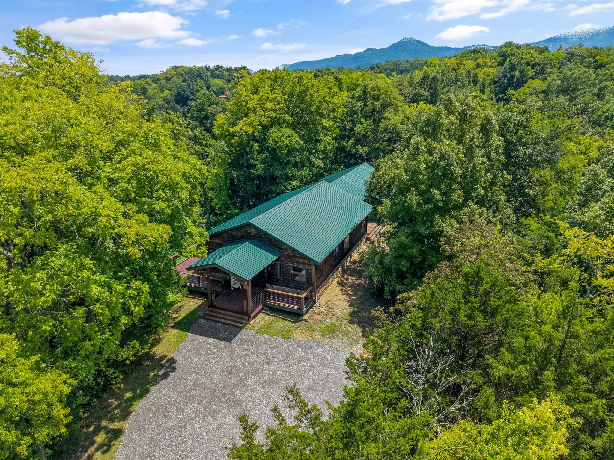 2649 Wildwood Rd Property Photo 1